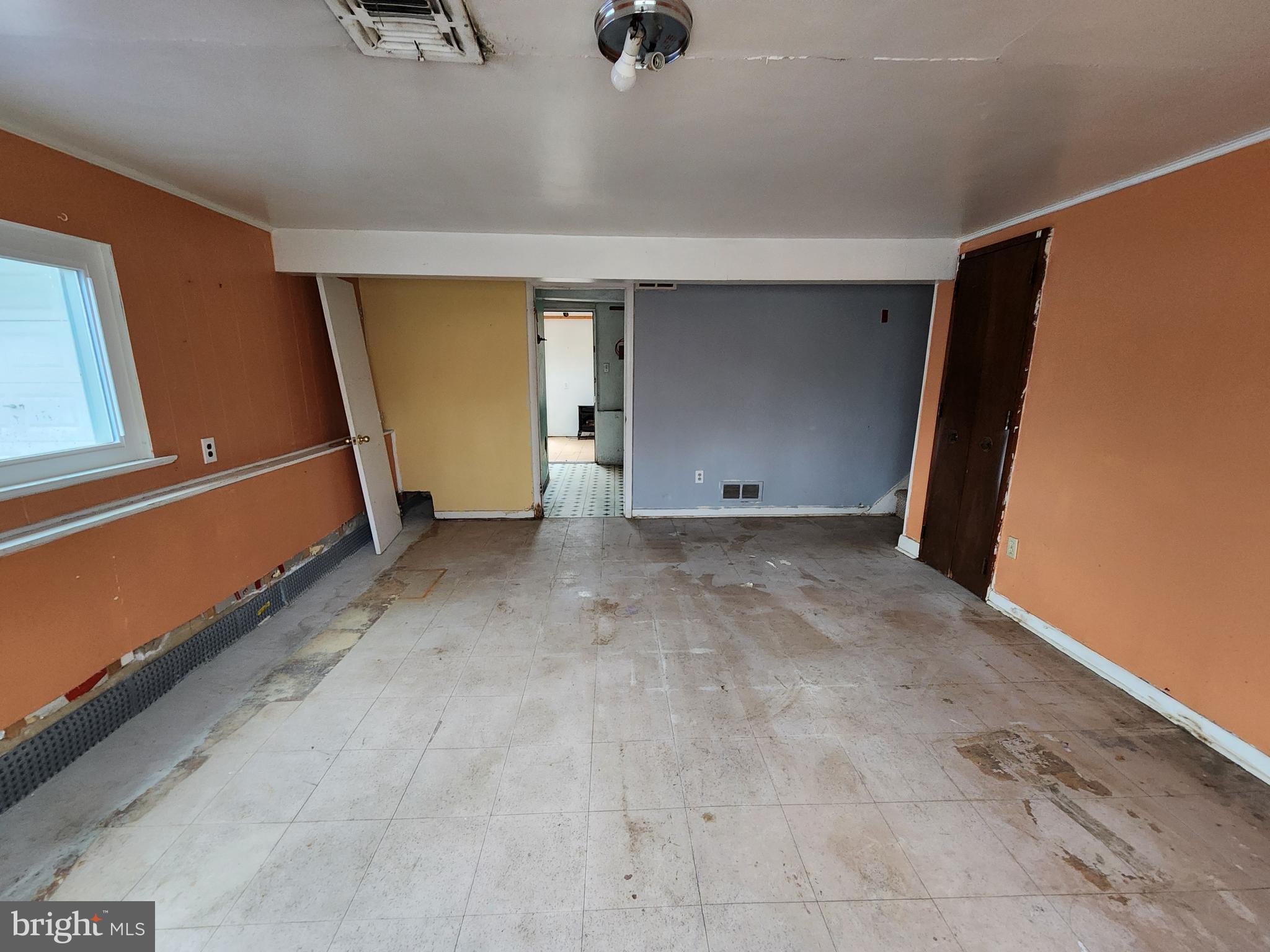 RONNIE PARK - Residential