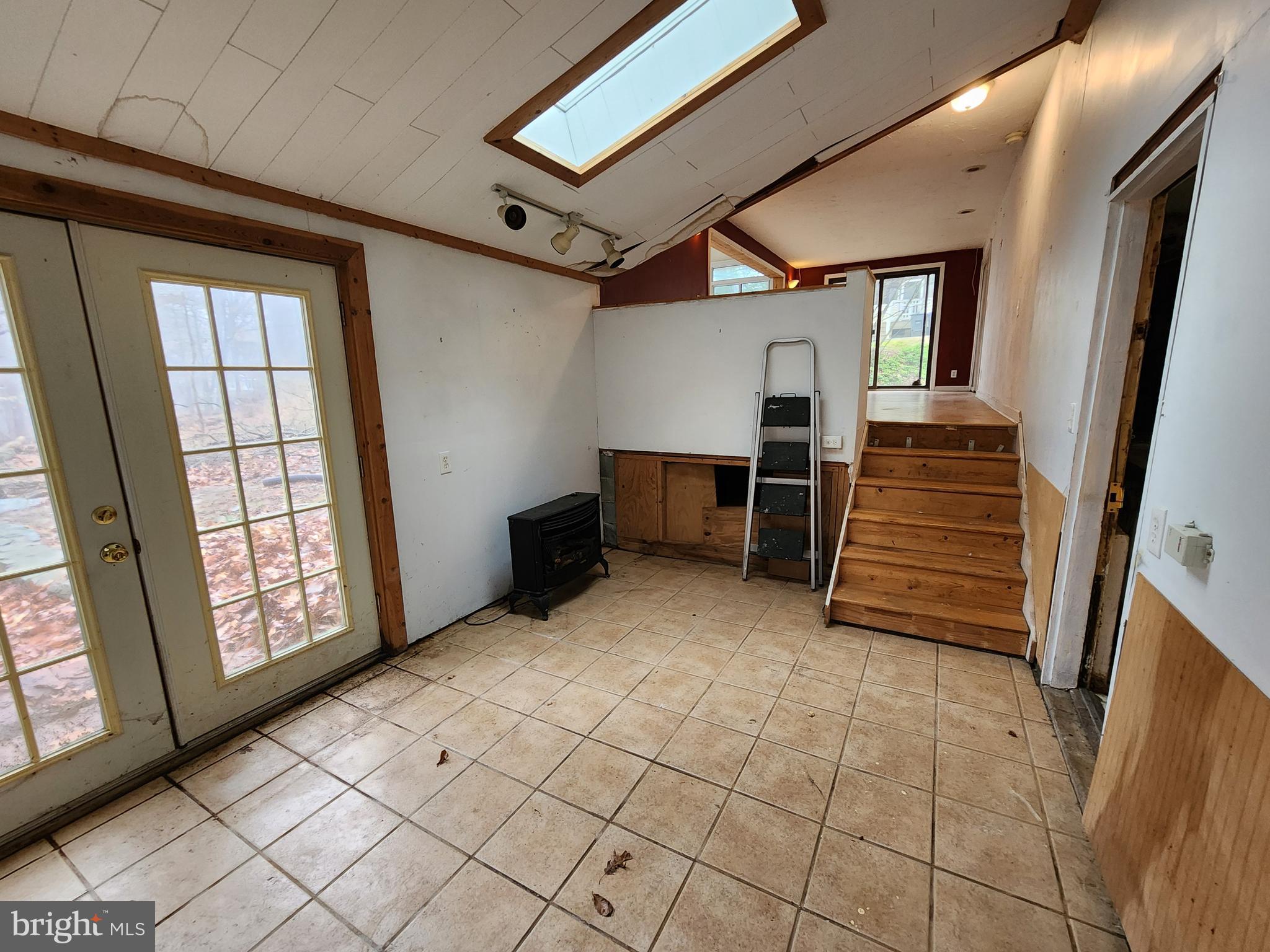 RONNIE PARK - Residential