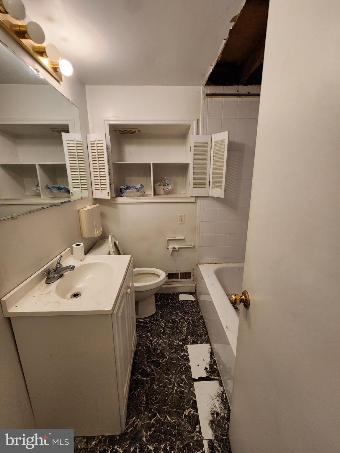 RONNIE PARK - Residential