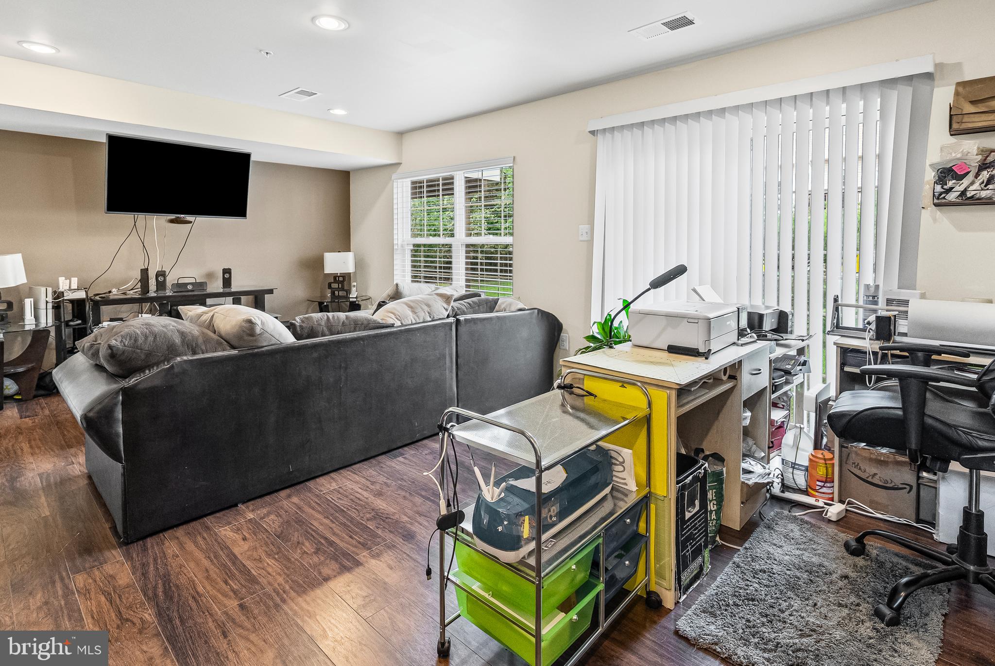 7285 STALLINGS DRIVE