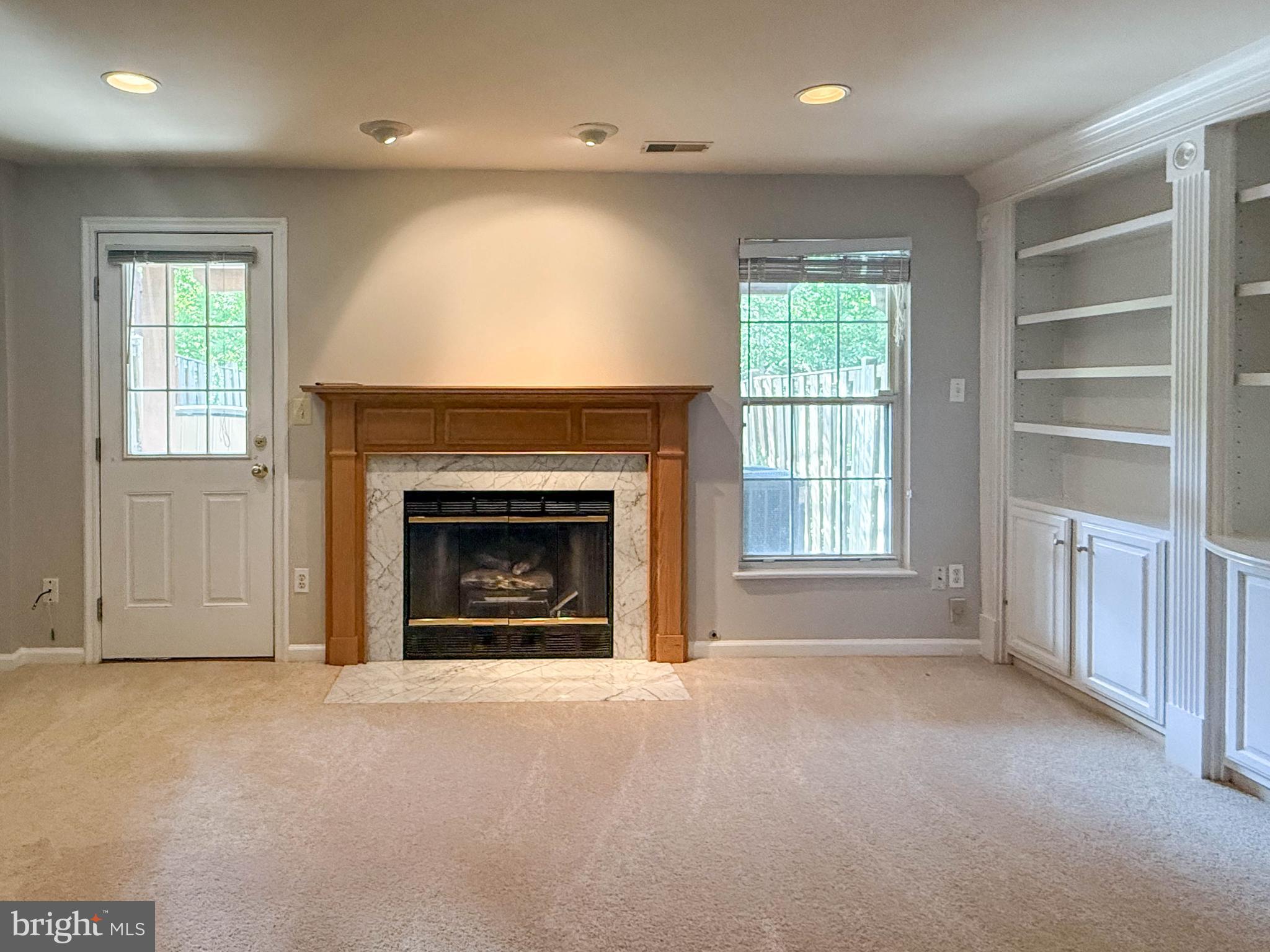 KINGSTOWNE - Residential