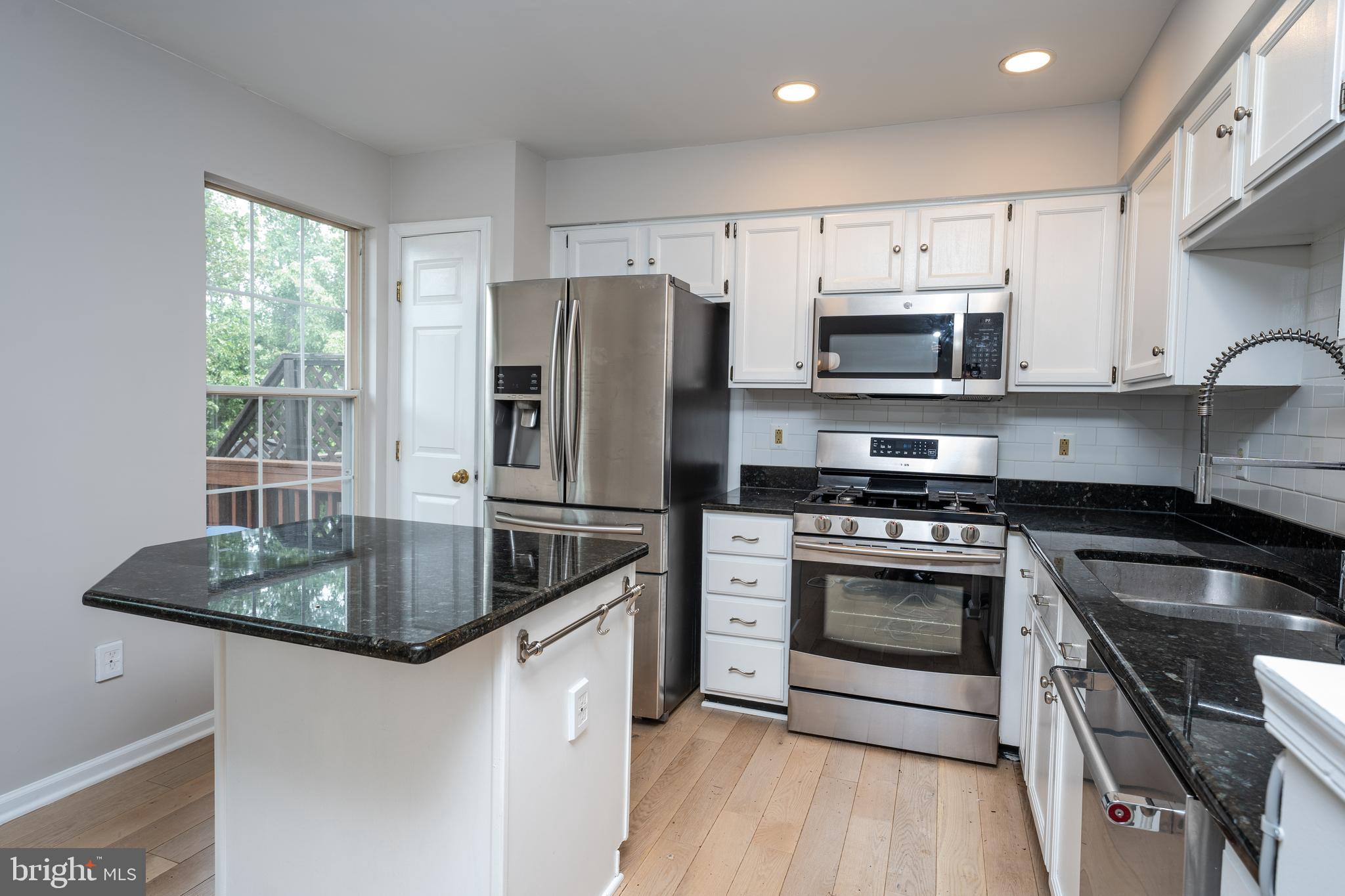 KINGSTOWNE - Residential