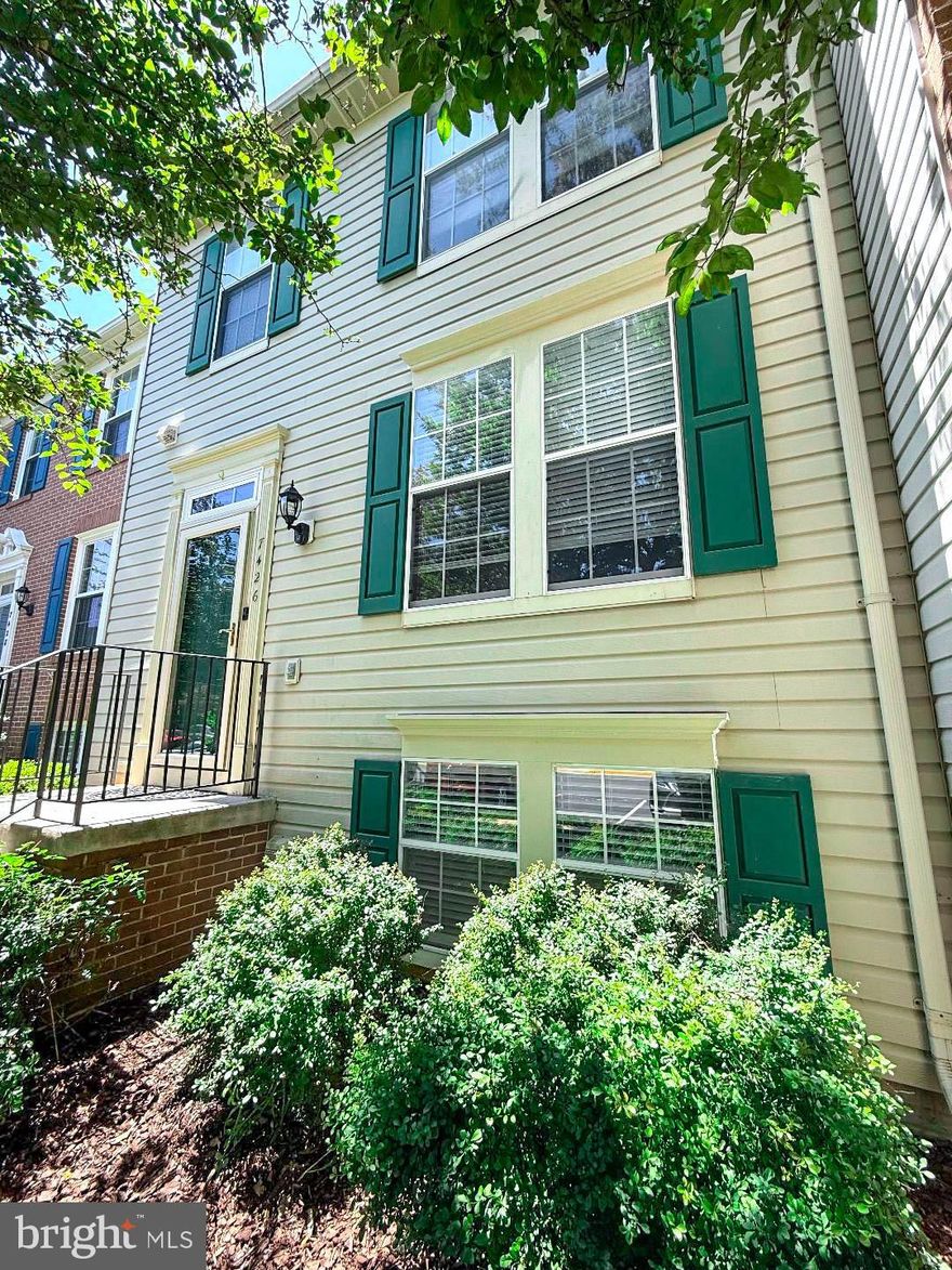 Welcome to 7426 Gadsby Square! This delightful 3-bedroom, 3.5-bathroom townhouse in the heart of Kingstowne offers a perfect blend of comfort, convenience, and community. Ready to move in and make your own! This well-maintained townhouse boasts 1,860 sqft of living space across multiple levels, providing distinct spaces for family living and entertaining. Built in 1993, it features a classic vinyl exterior, elegant wood flooring, and a cozy gas fireplace. Enjoy the convenience of central air conditioning and a modern kitchen with stainless steel appliances and granite countertops. Located in the desirable Kingstowne area, you'll have easy access to a vibrant community with a variety of amenities. Enjoy nearby shopping, dining, and entertainment options. Top-rated Fairfax County Public Schools are just a short drive away, along with parks like Beulah Park, and convenient services like 7-Eleven and Nalls Produce & Garden Center. The monthly HOA fee of $127 grants access to fantastic amenities, including a basketball court, community center, fitness center, jogging path, pool, tennis courts, and tot lots/playground. Plus, you'll be in the highly-regarded Fairfax County Public Schools district, ensuring excellent educational opportunities for your children. Nearby amenities include Beulah Park, Kingstowne KinderCare, and Lane Elementary School.