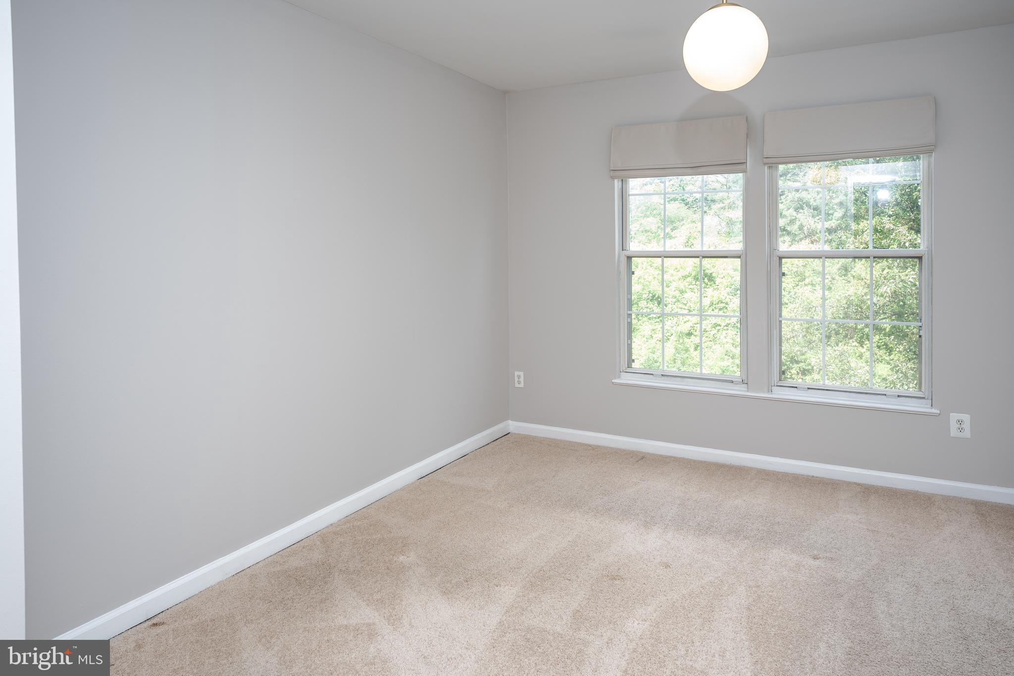 KINGSTOWNE - Residential