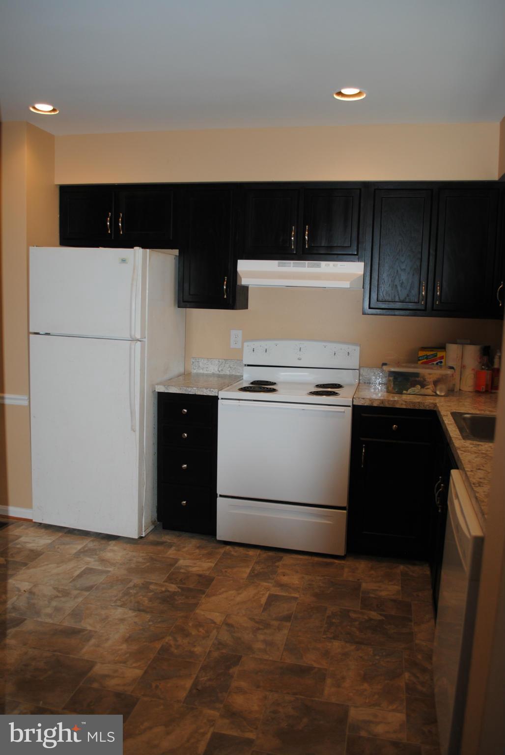 NORTHWOOD-TANGLEWOOD SUB - Residential Lease