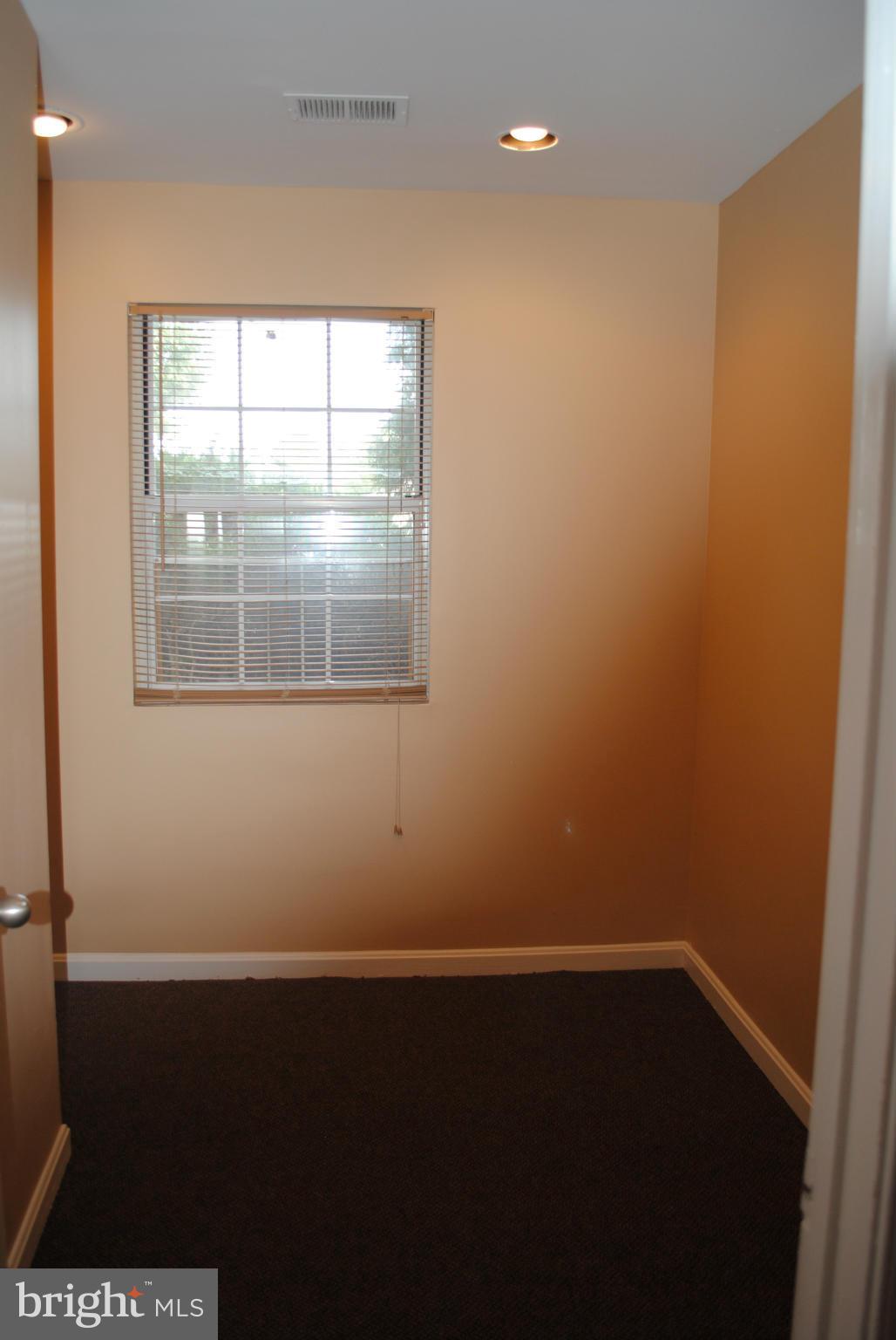 NORTHWOOD-TANGLEWOOD SUB - Residential Lease