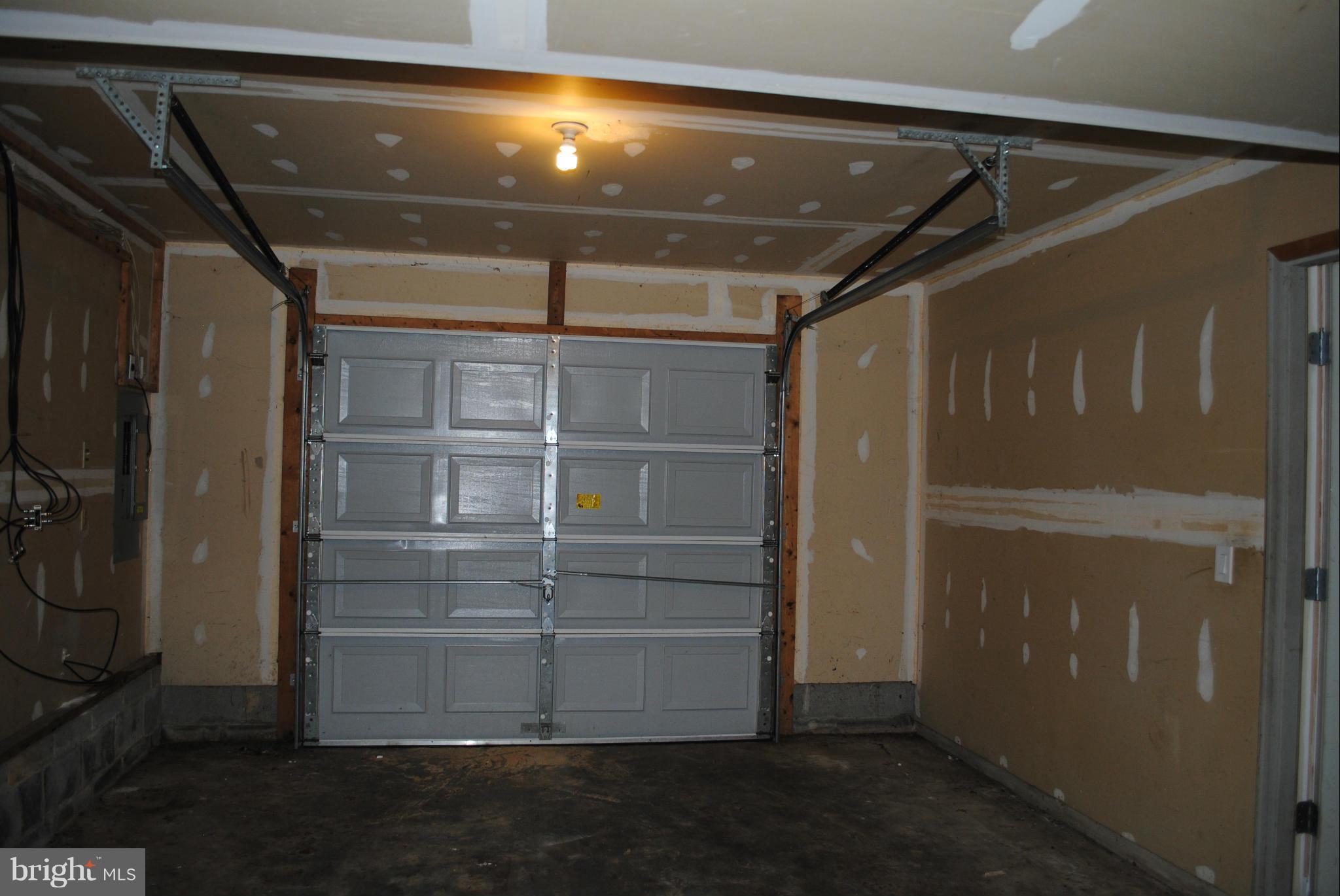 NORTHWOOD-TANGLEWOOD SUB - Residential Lease