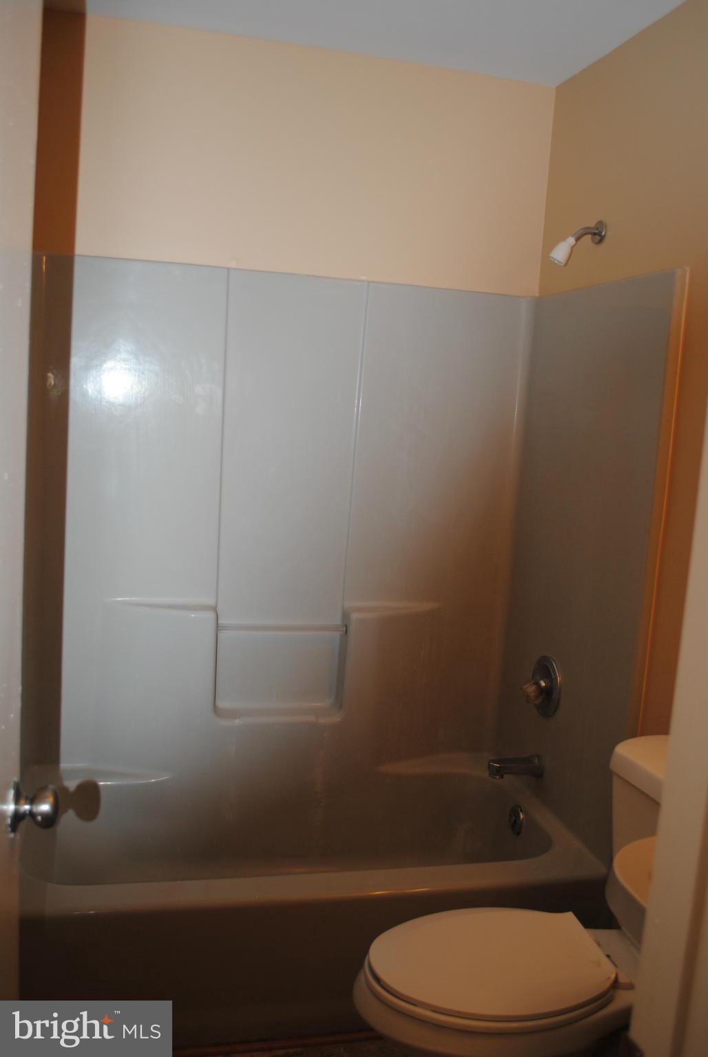 NORTHWOOD-TANGLEWOOD SUB - Residential Lease