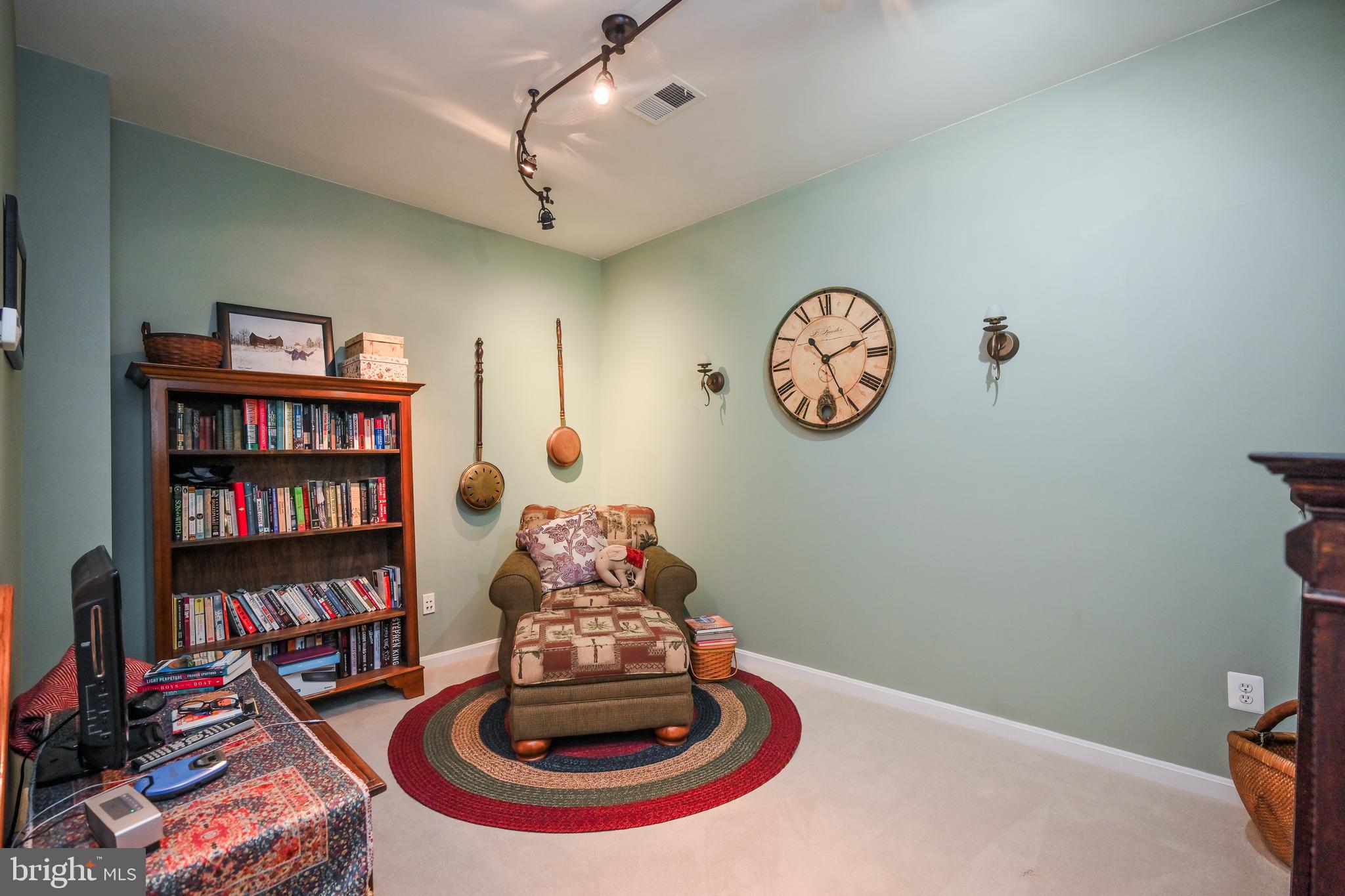 STONE SPRINGS CONDOMINIUMS - Residential Lease