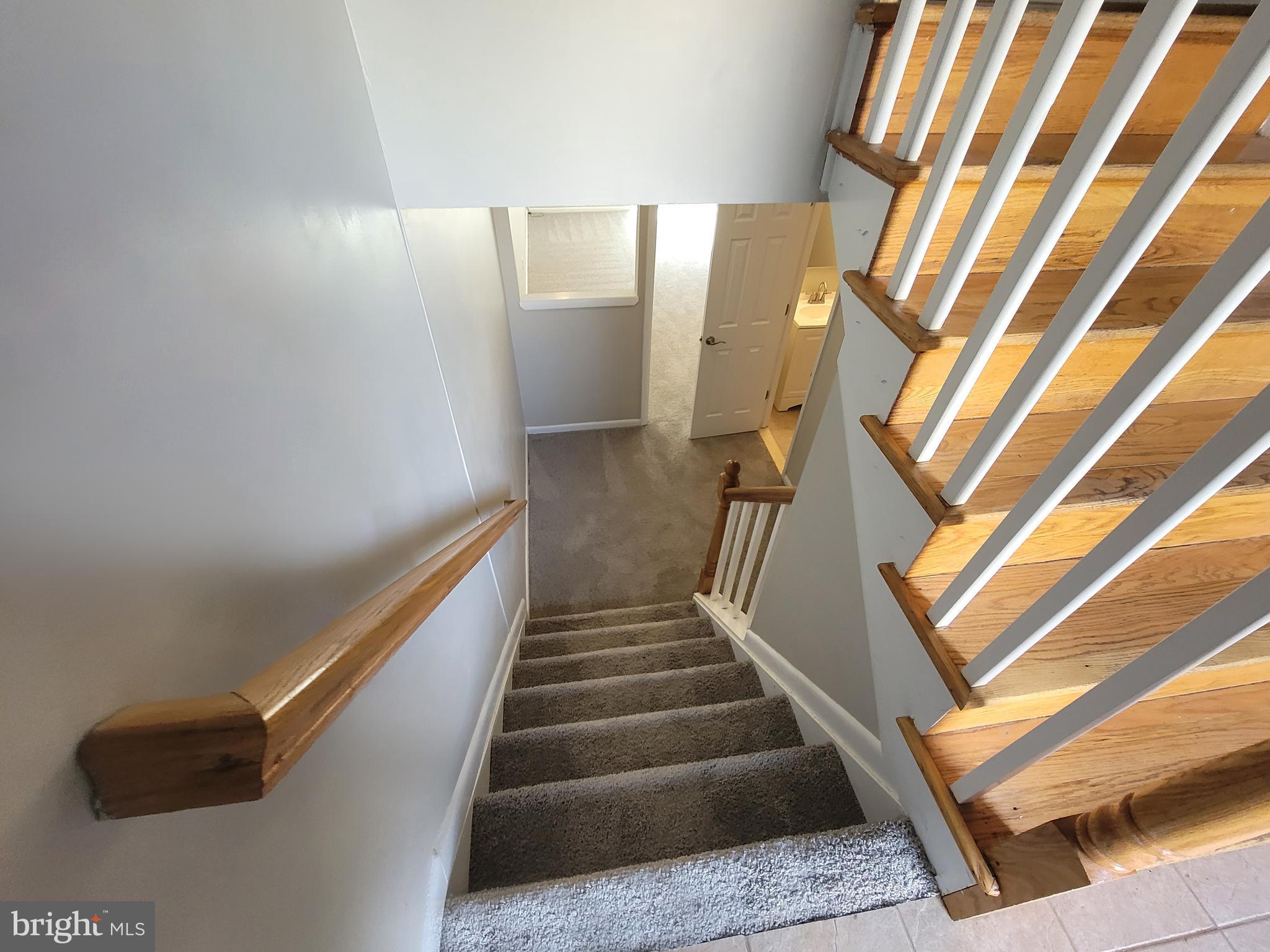 QUEEN ANNE VILLAGE - Residential