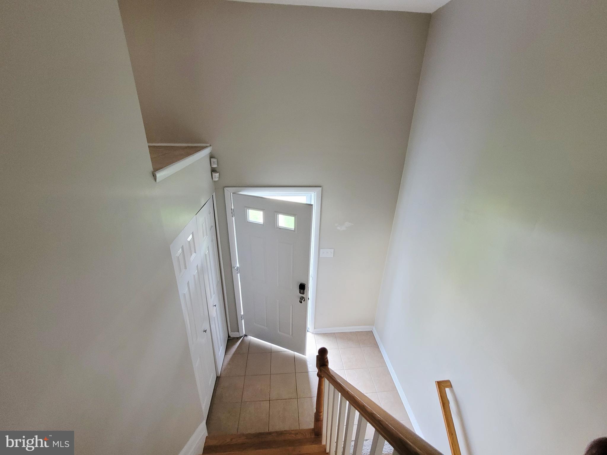 QUEEN ANNE VILLAGE - Residential