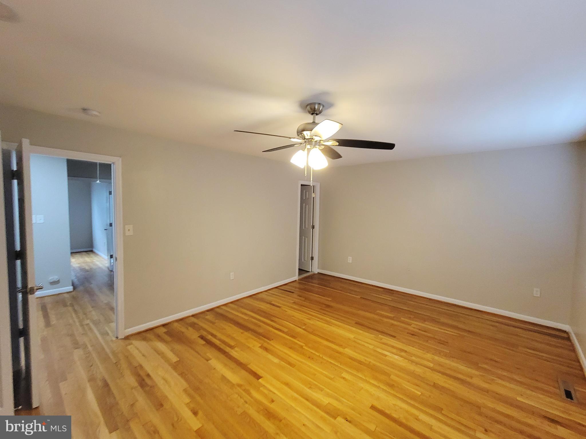 QUEEN ANNE VILLAGE - Residential