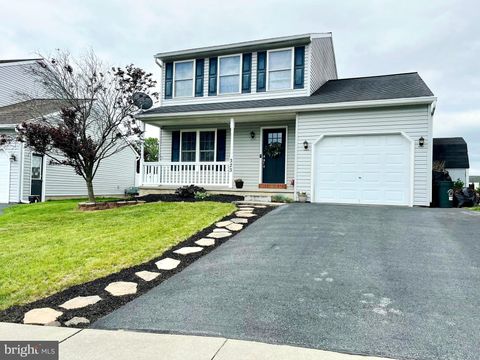323 SWATARA CREEK DRIVE JONESTOWN PA 17038