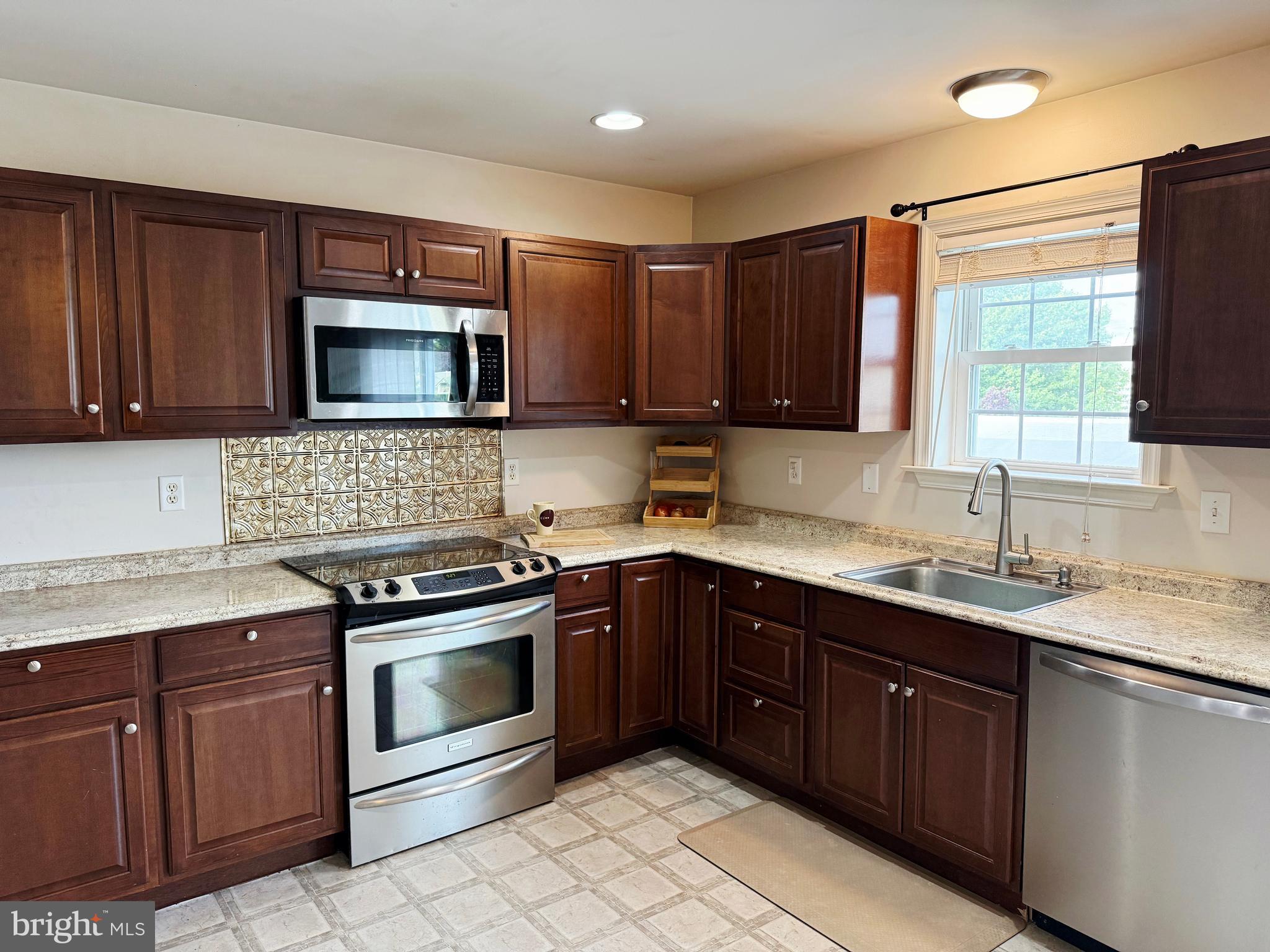 323 SWATARA CREEK DRIVE