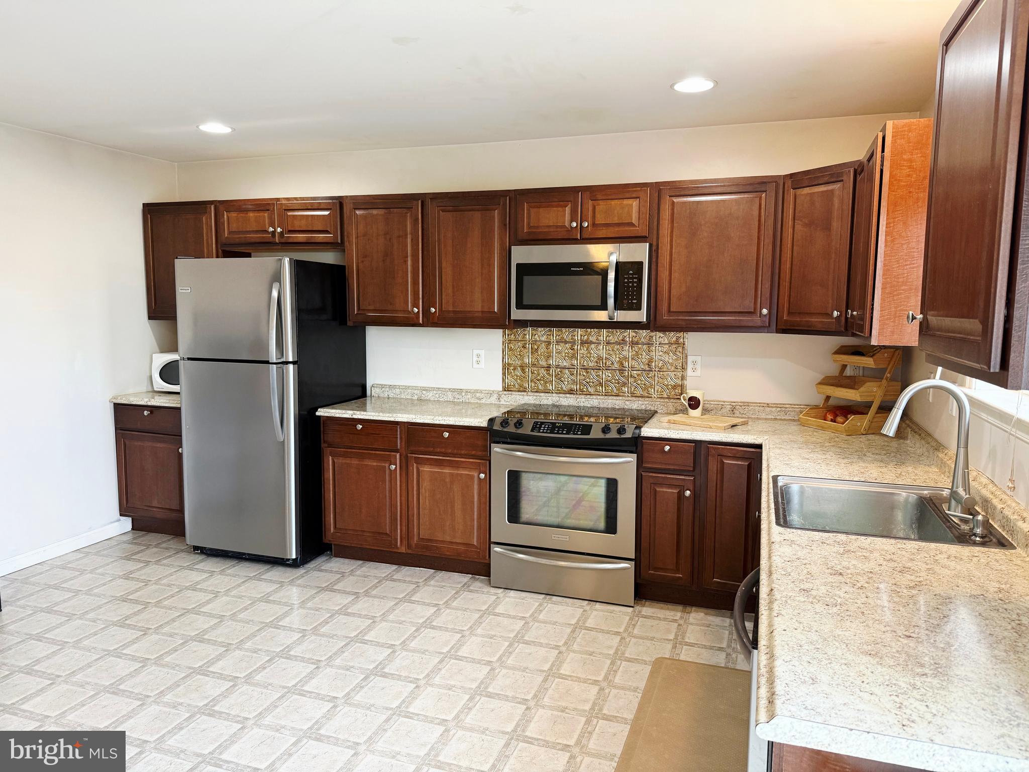 323 SWATARA CREEK DRIVE