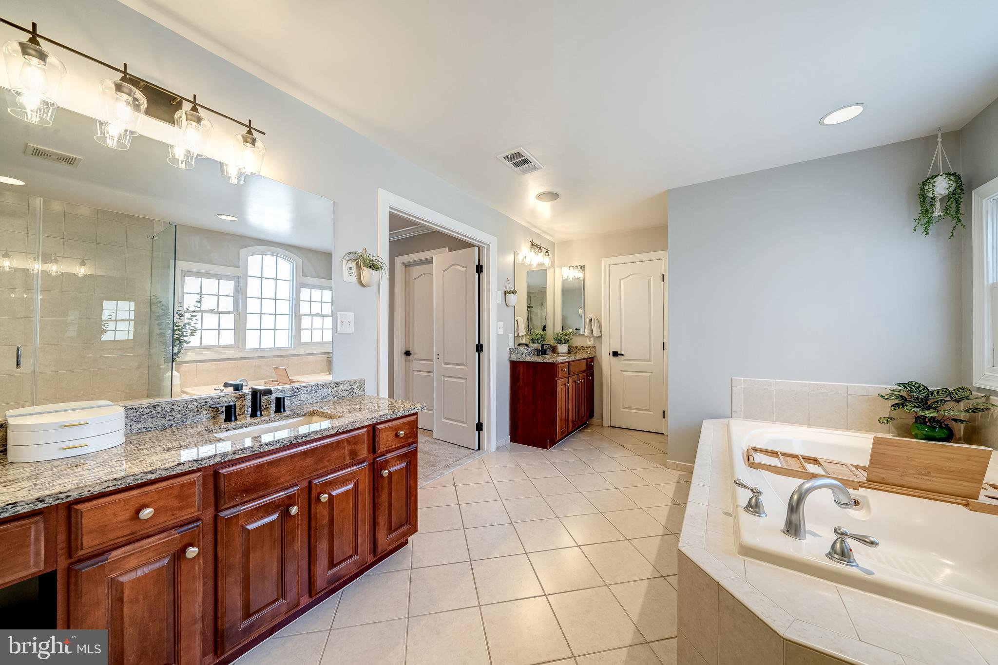 LENAH RUN - Residential