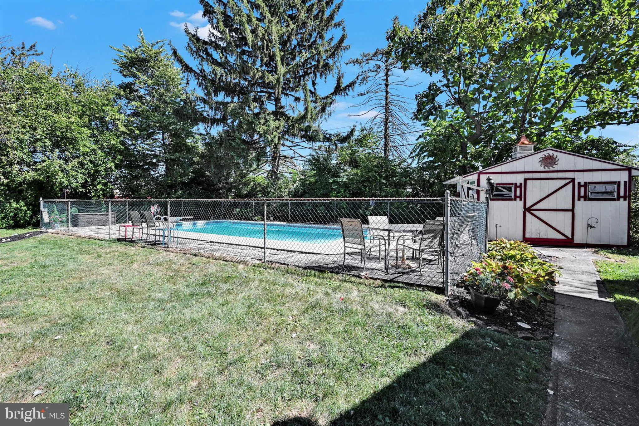 Ephrata, Pennsylvania 17522, United States, 3 Bedrooms Bedrooms, ,2 BathroomsBathrooms,Residential,Pending,208512