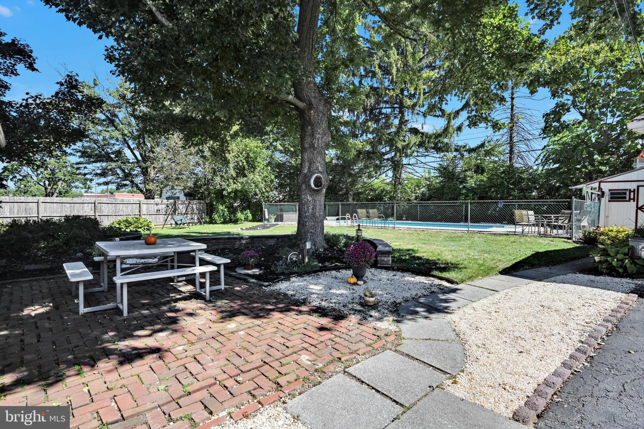 Ephrata, Pennsylvania 17522, United States, 3 Bedrooms Bedrooms, ,2 BathroomsBathrooms,Residential,Pending,208512