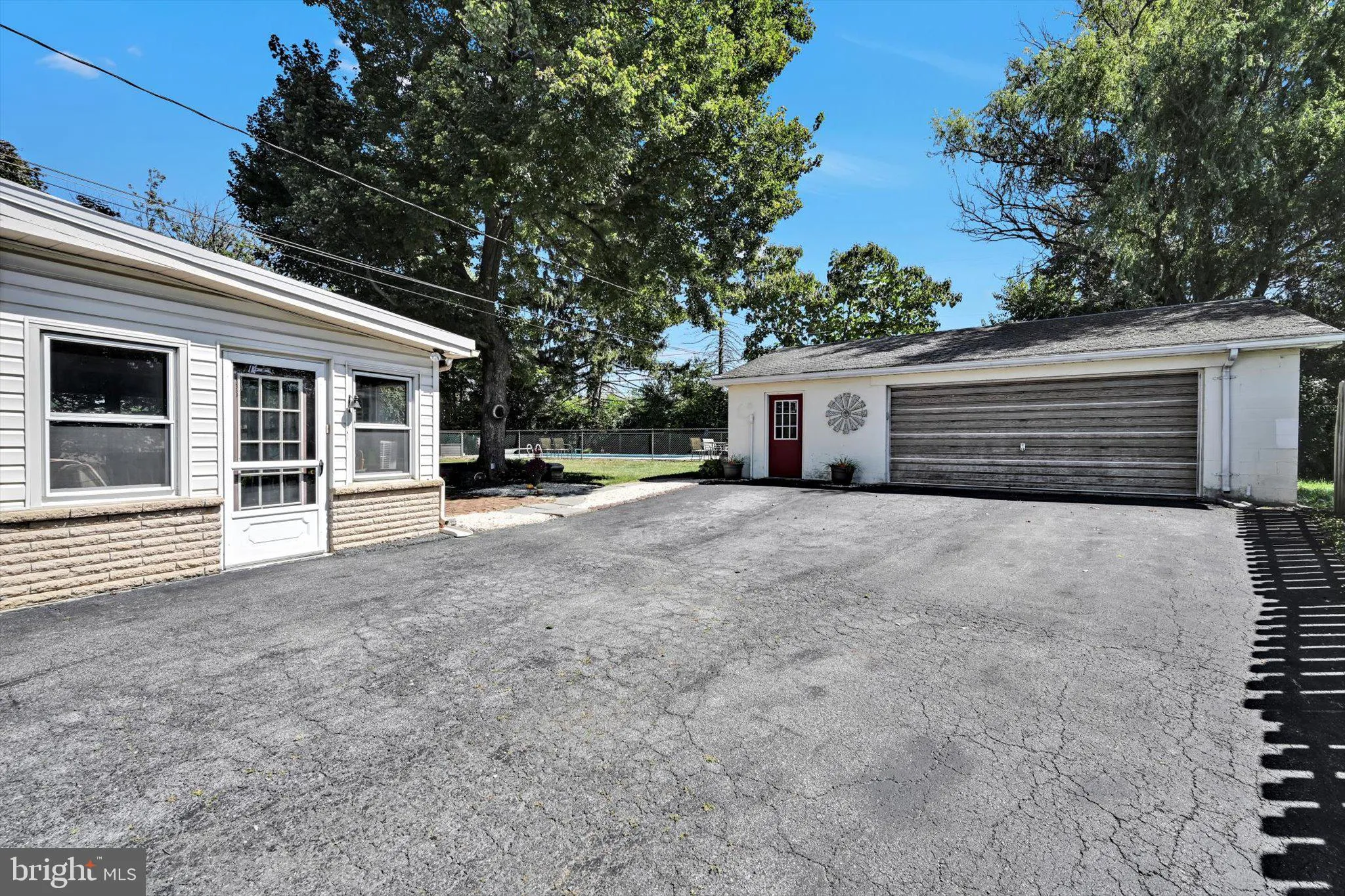 Ephrata, Pennsylvania 17522, United States, 3 Bedrooms Bedrooms, ,2 BathroomsBathrooms,Residential,Pending,208512