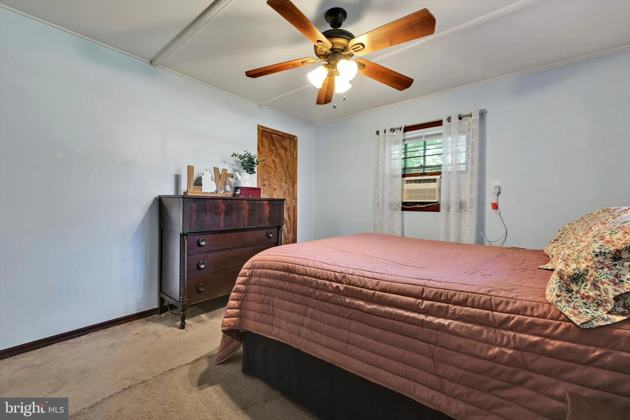 Ephrata, Pennsylvania 17522, United States, 3 Bedrooms Bedrooms, ,2 BathroomsBathrooms,Residential,Pending,208512