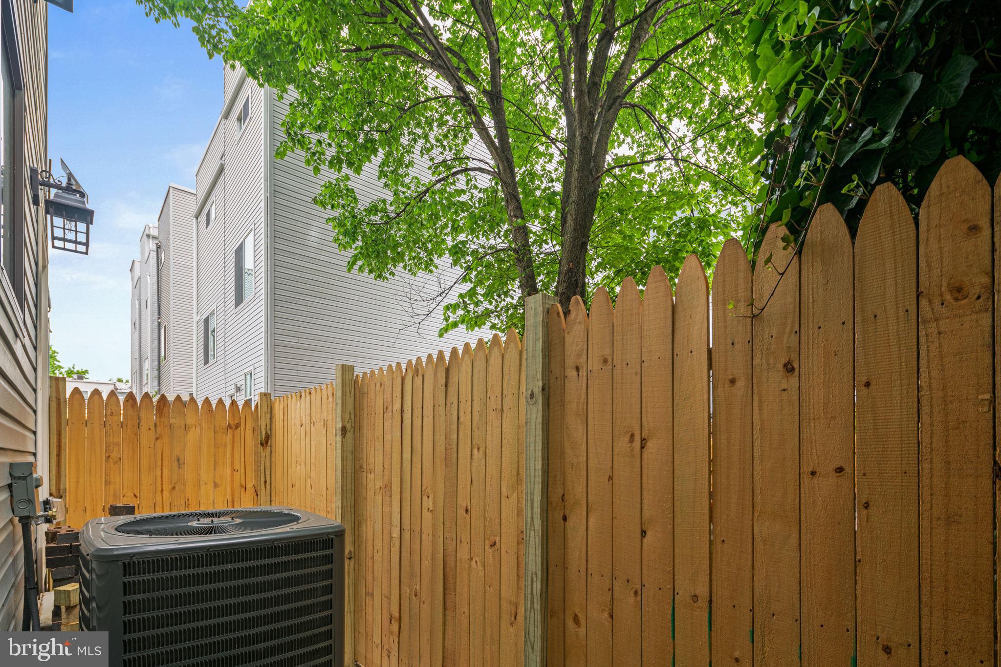 OLDE RICHMOND - Residential