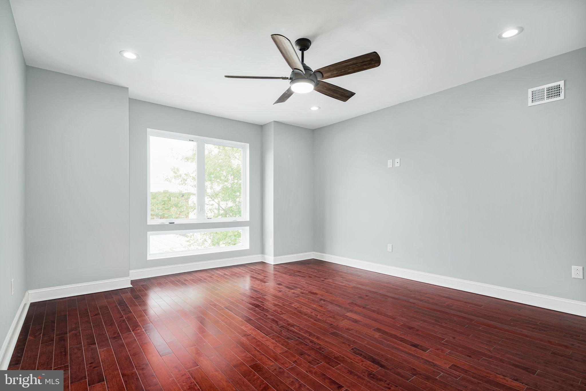 OLDE RICHMOND - Residential