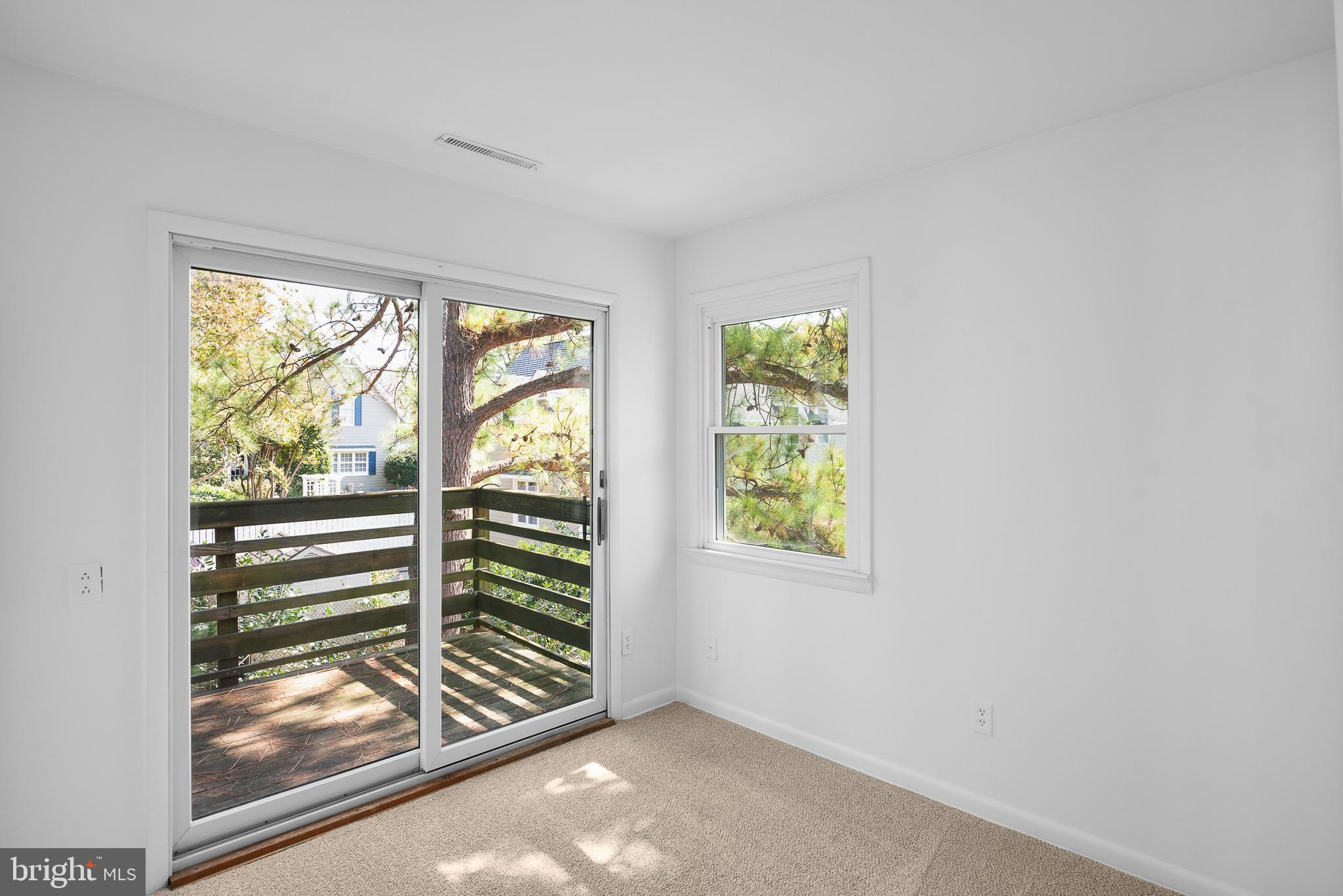 OXFORD ARMS - Residential