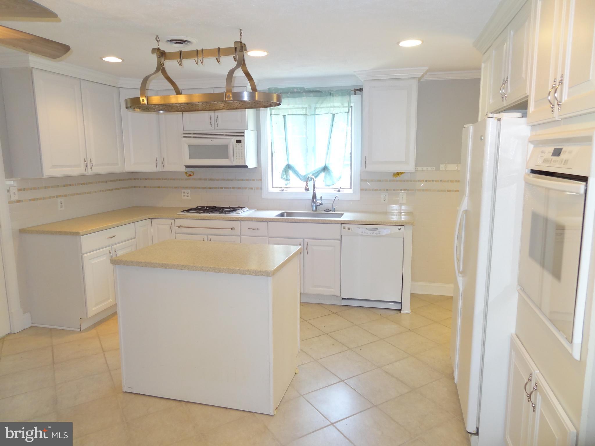 SELBY ON THE BAY - Residential