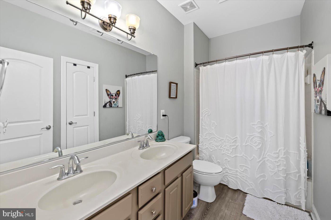 CAMBRIDGE CROSSING - Residential