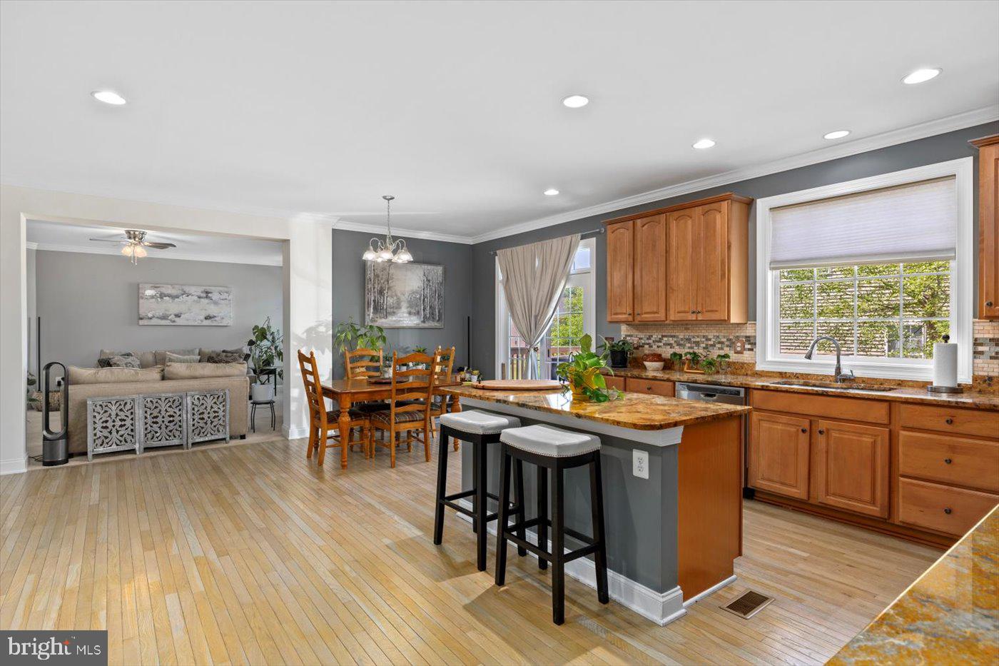 CAMBRIDGE CROSSING - Residential