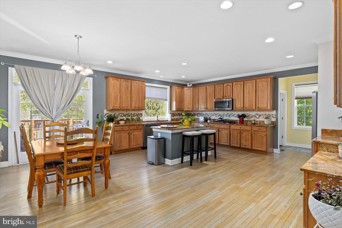 CAMBRIDGE CROSSING - Residential