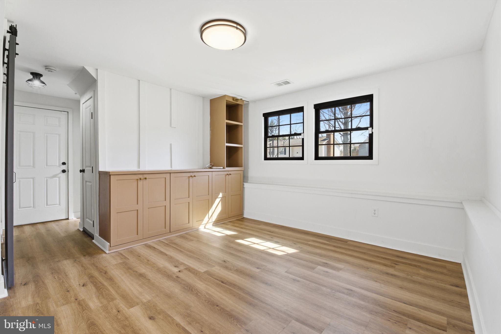 THE PROVINCES - Residential