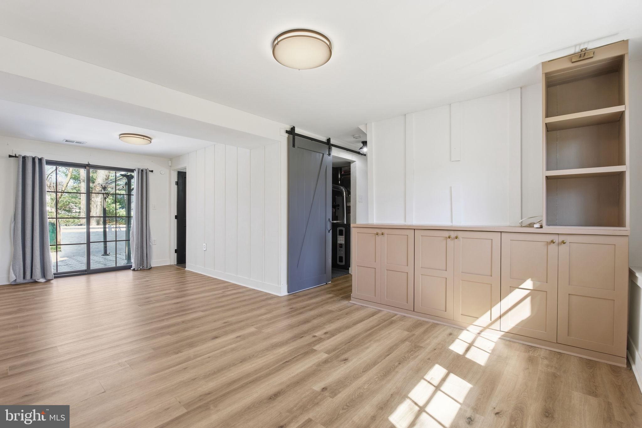 THE PROVINCES - Residential