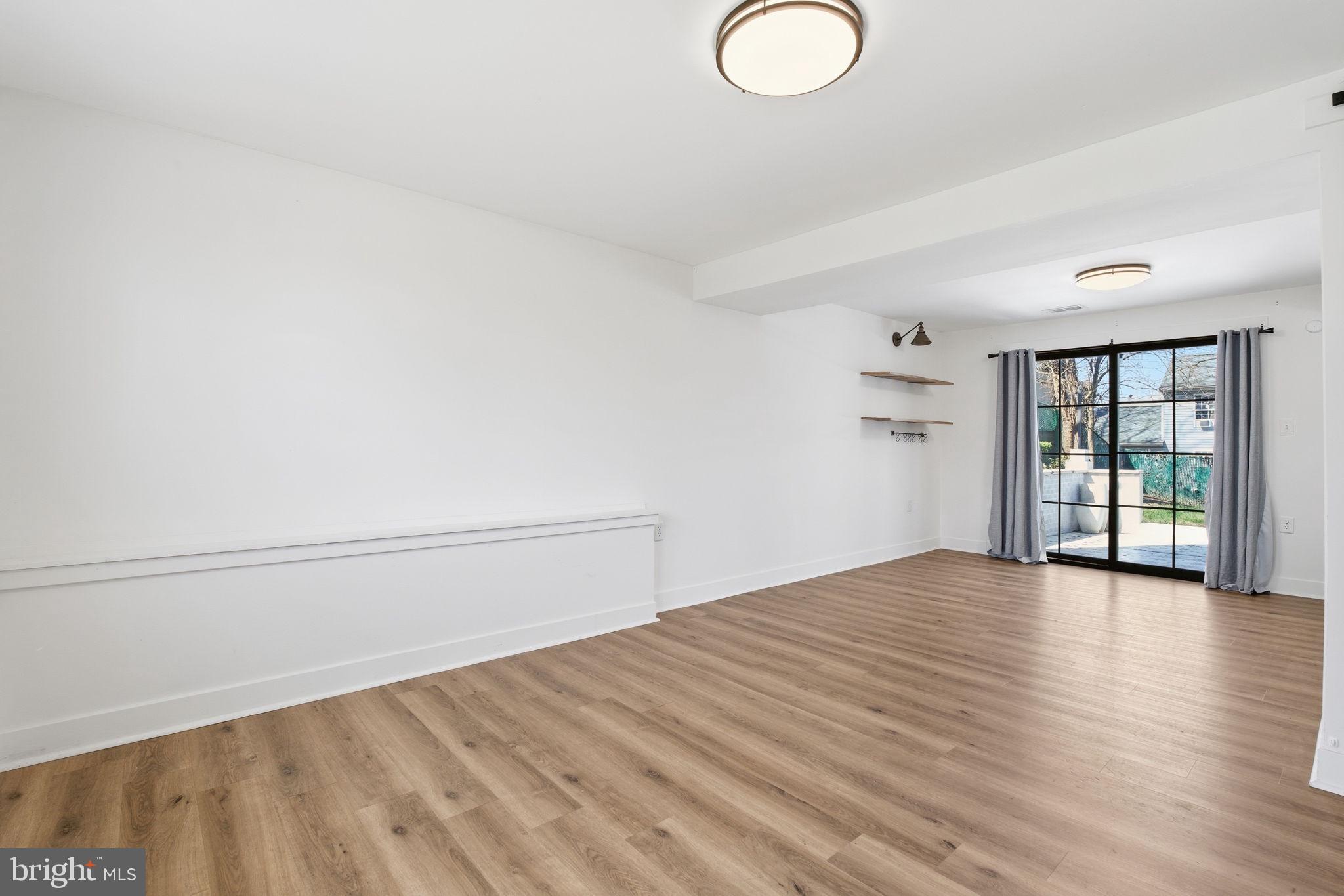 THE PROVINCES - Residential