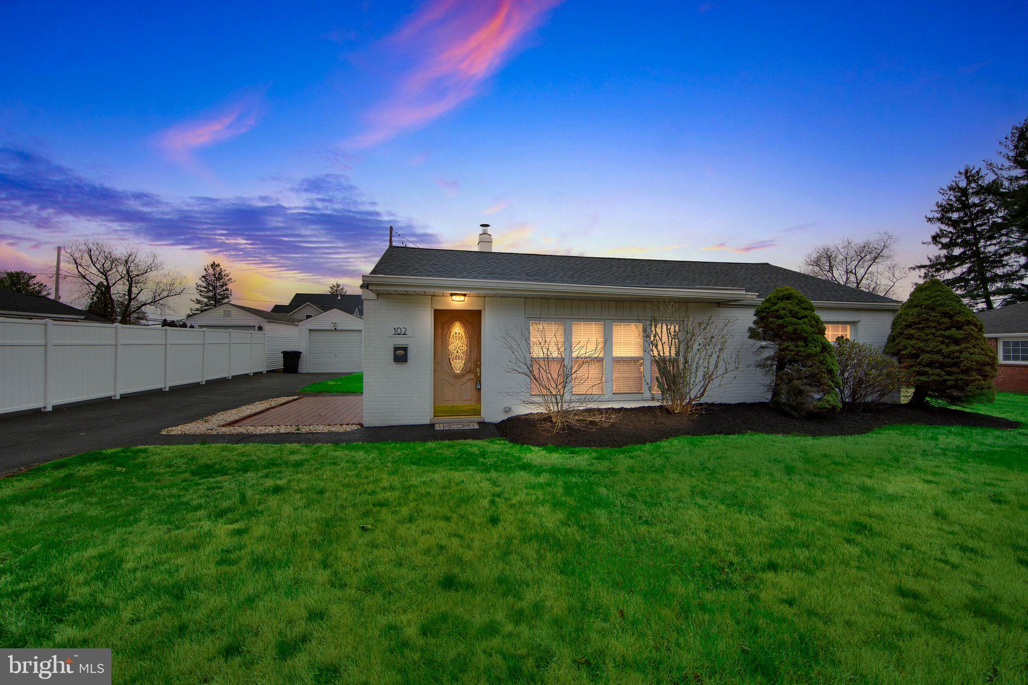 PLYMOUTH VALLEY - Residential Lease