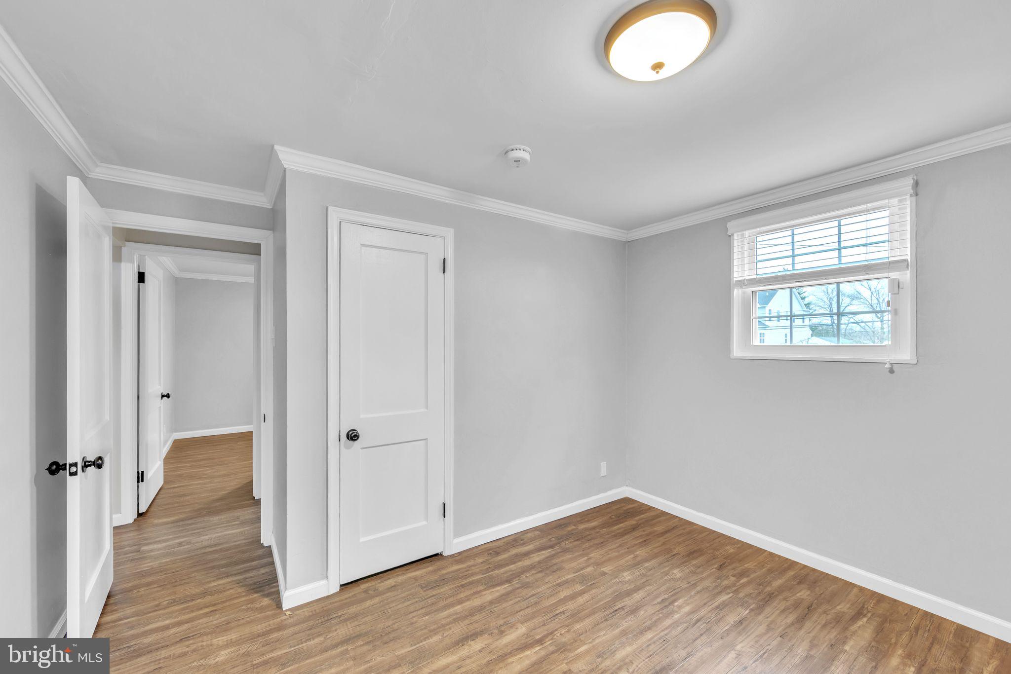 PLYMOUTH VALLEY - Residential Lease