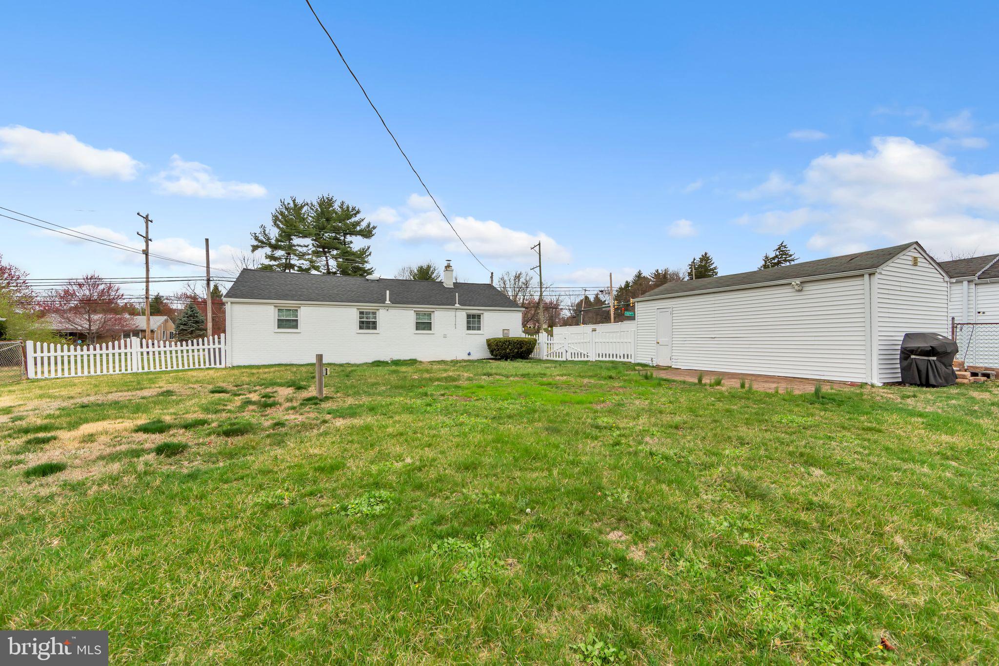 PLYMOUTH VALLEY - Residential Lease