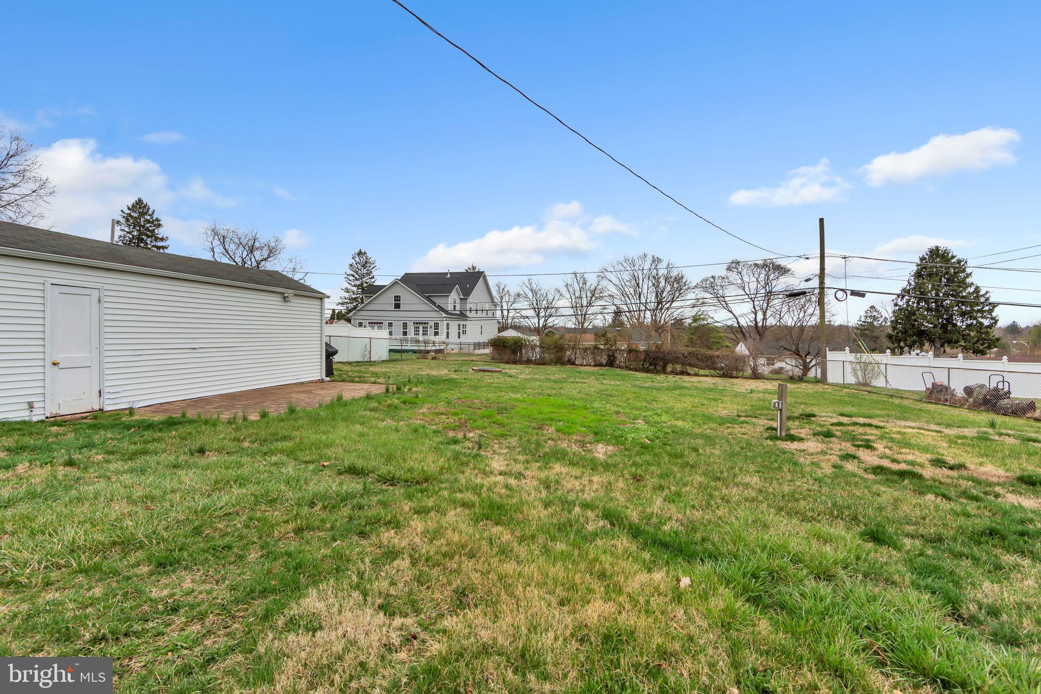 PLYMOUTH VALLEY - Residential Lease