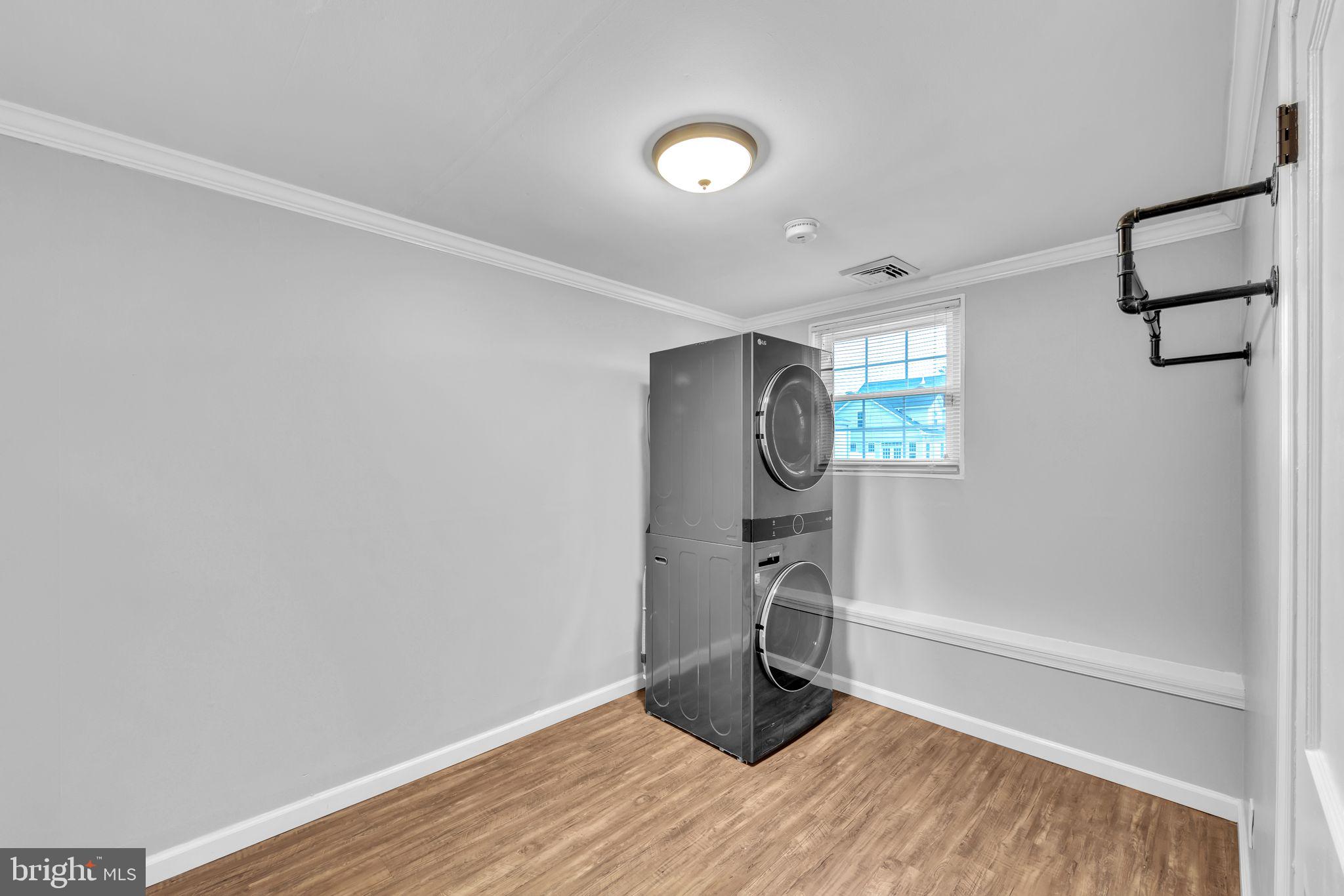 PLYMOUTH VALLEY - Residential Lease