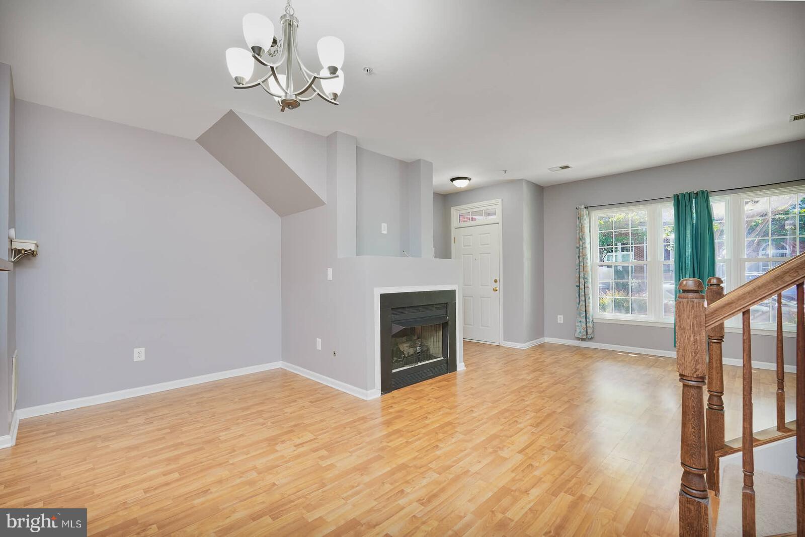 AMBER SPRING - Residential