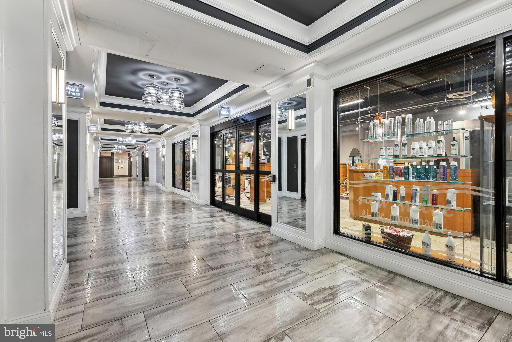 PROMENADE TOWERS - Residential