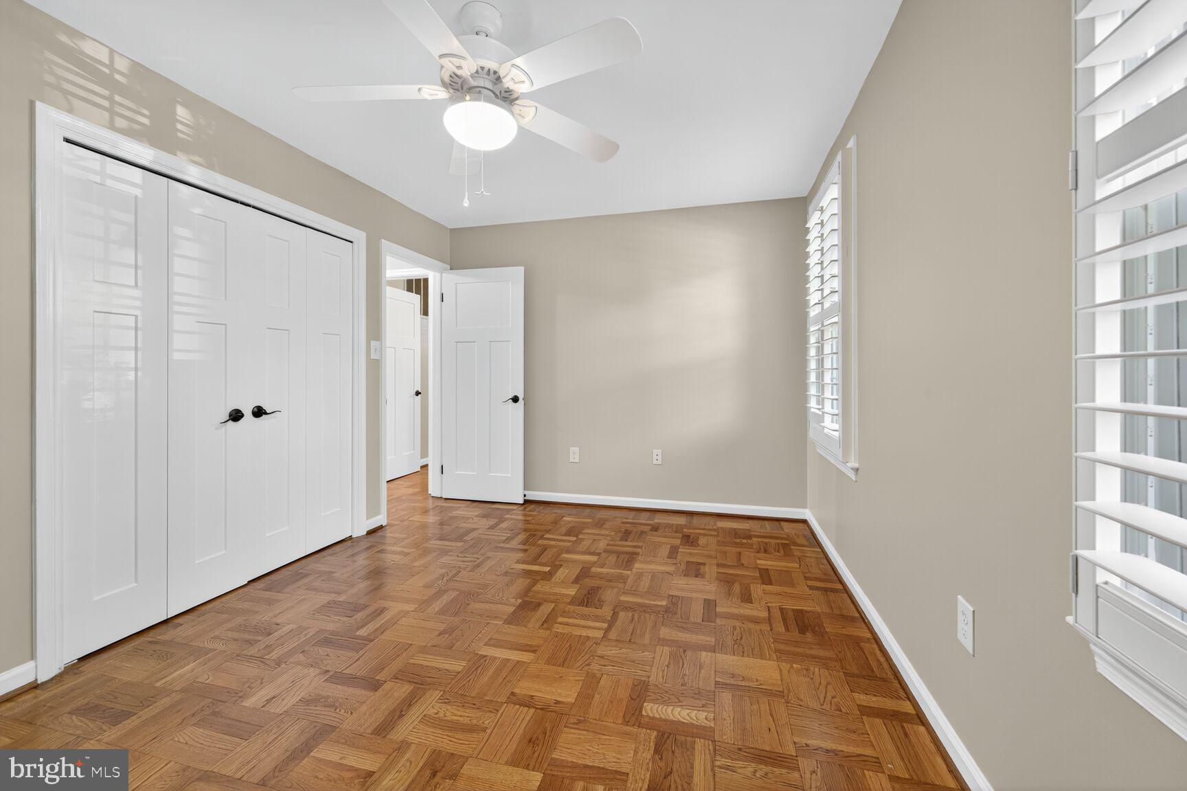 WOODLEY GARDENS COOP - Residential