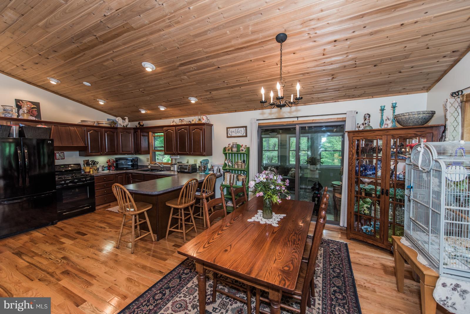 RIVER RIDGE - Residential