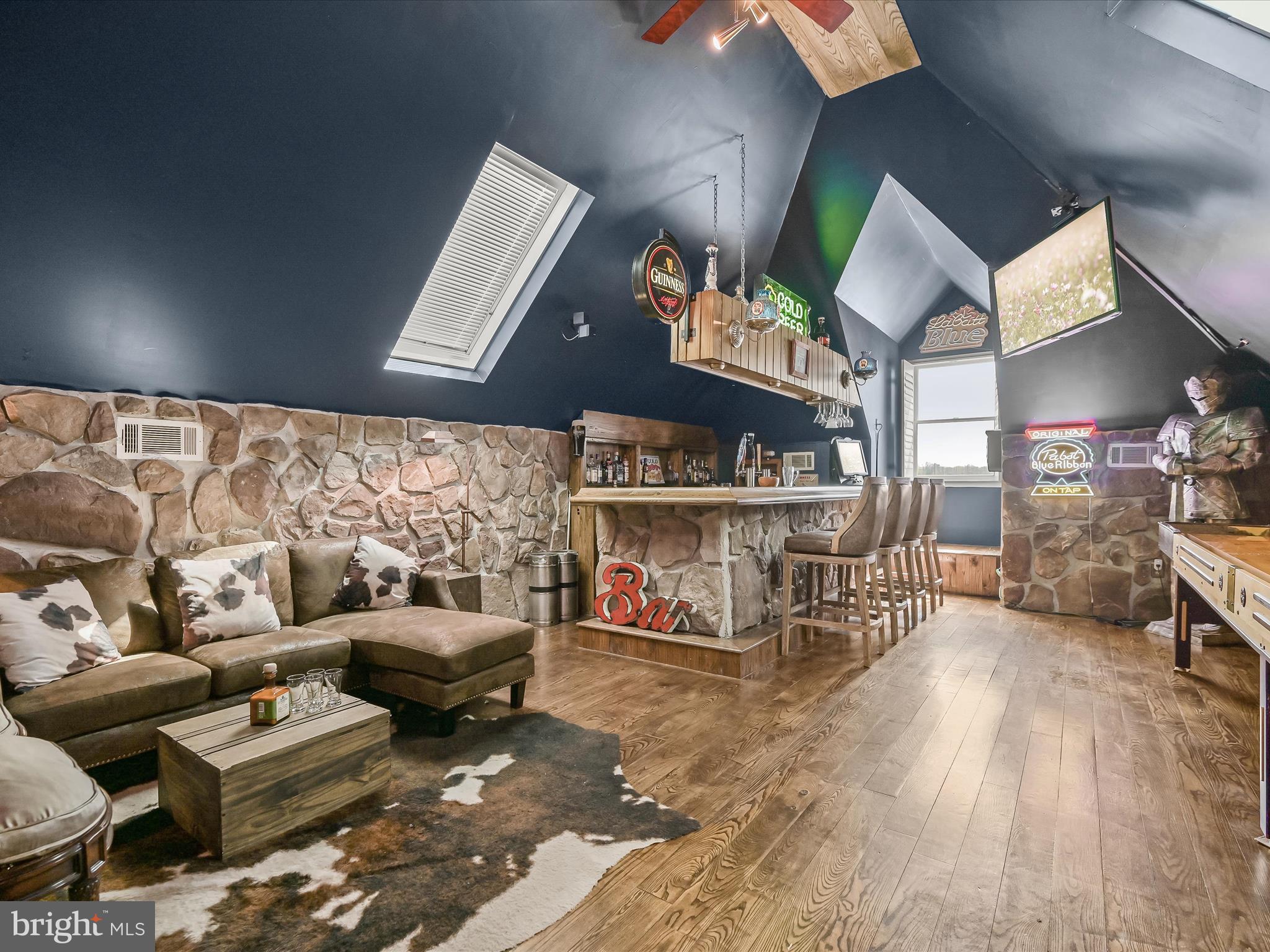 BRETTON WOODS - Residential