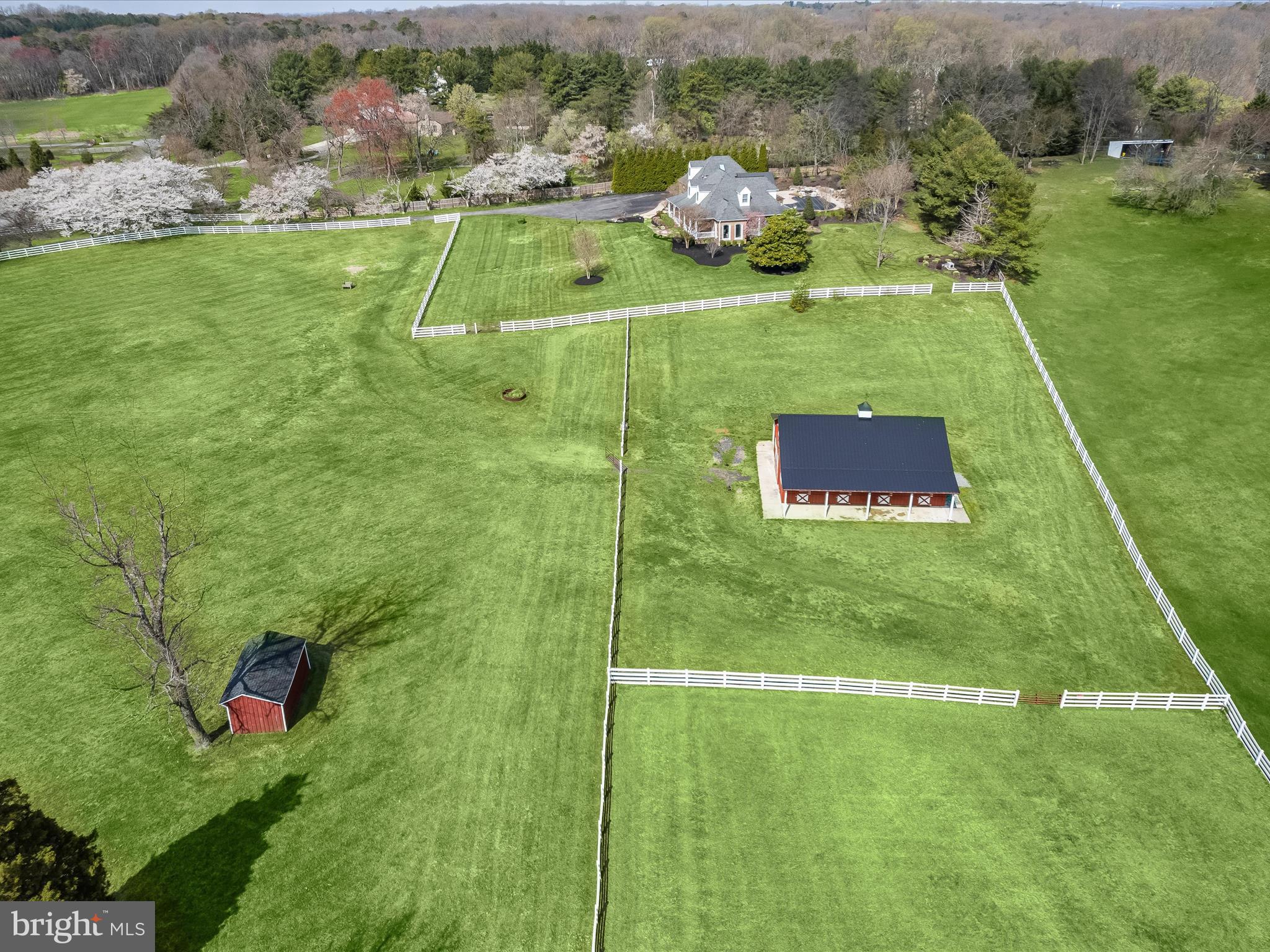 BRETTON WOODS - Residential