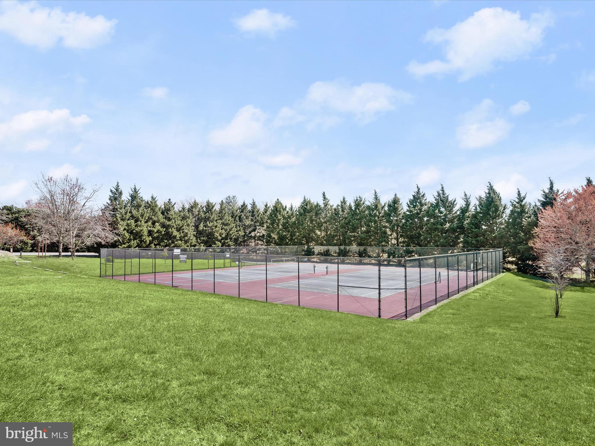 BRETTON WOODS - Residential