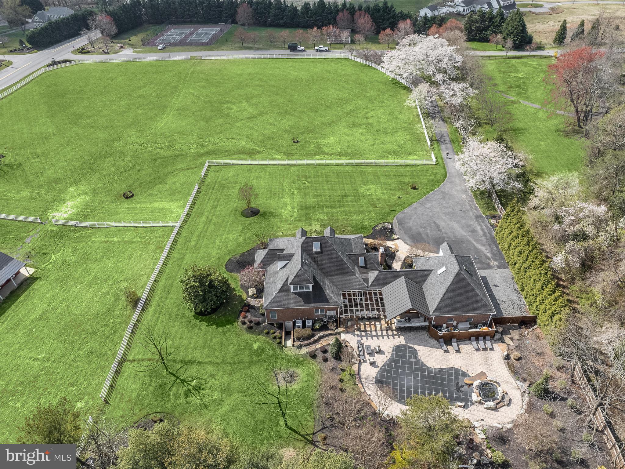 BRETTON WOODS - Residential