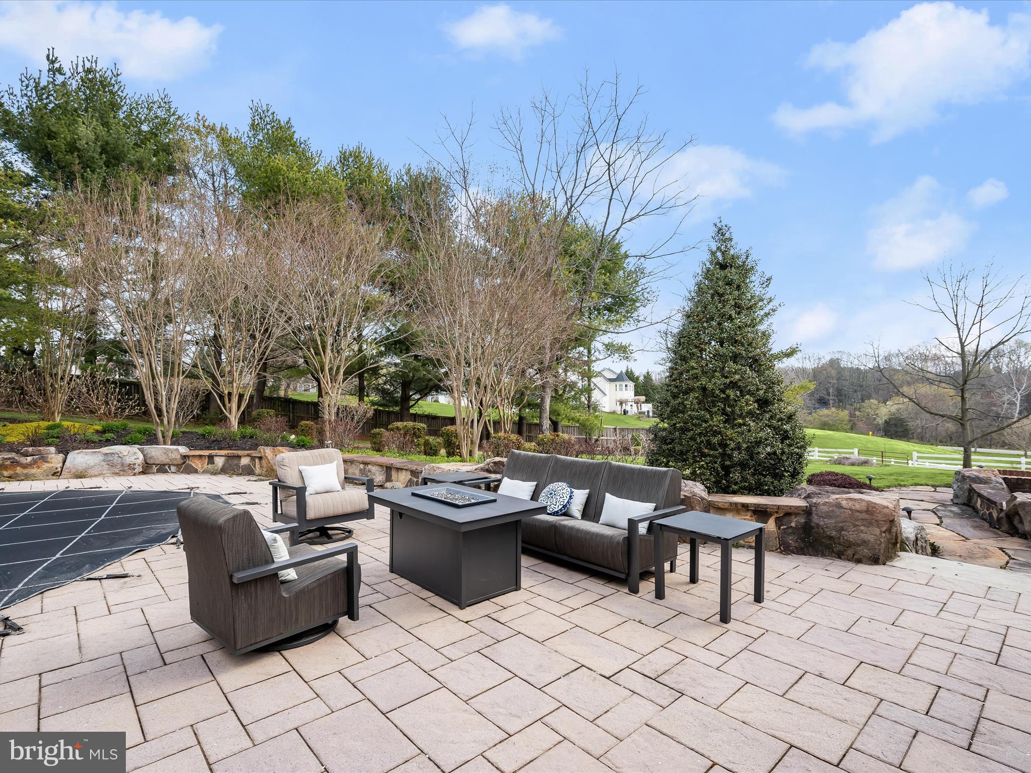 BRETTON WOODS - Residential