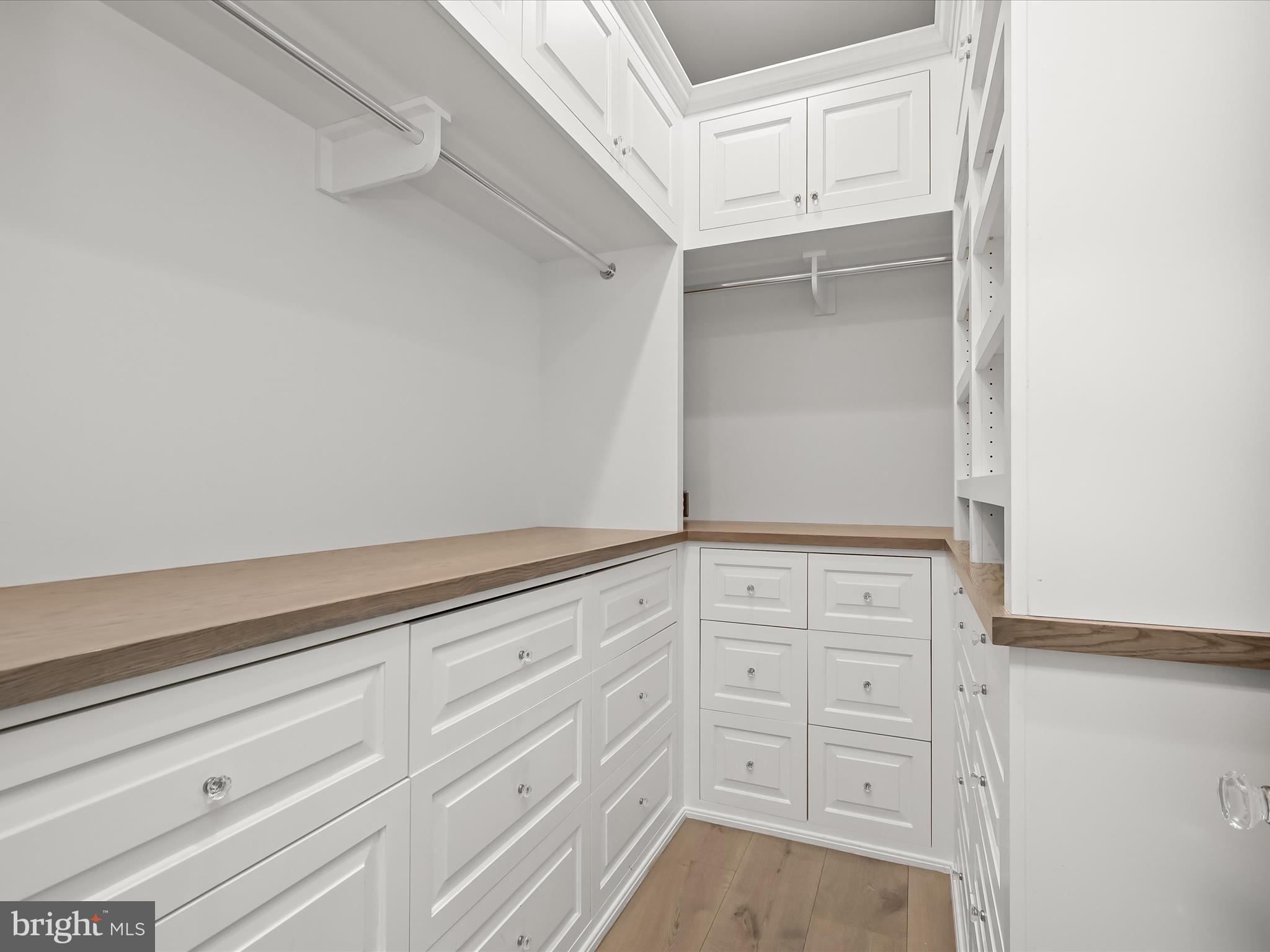 BRETTON WOODS - Residential