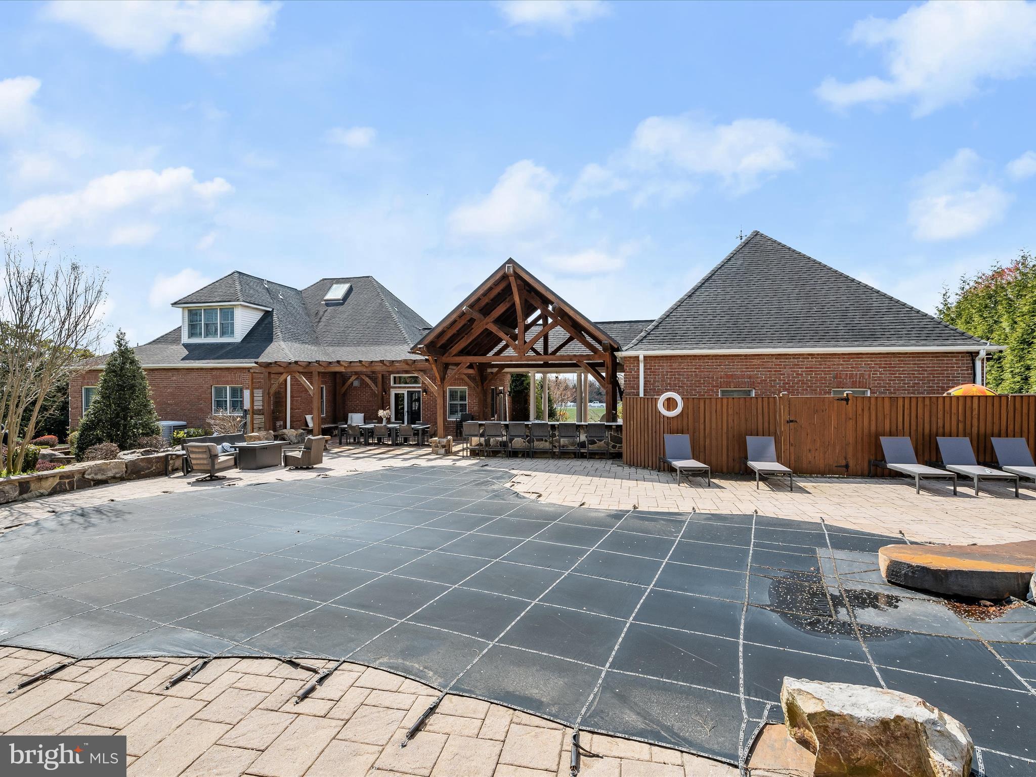 BRETTON WOODS - Residential